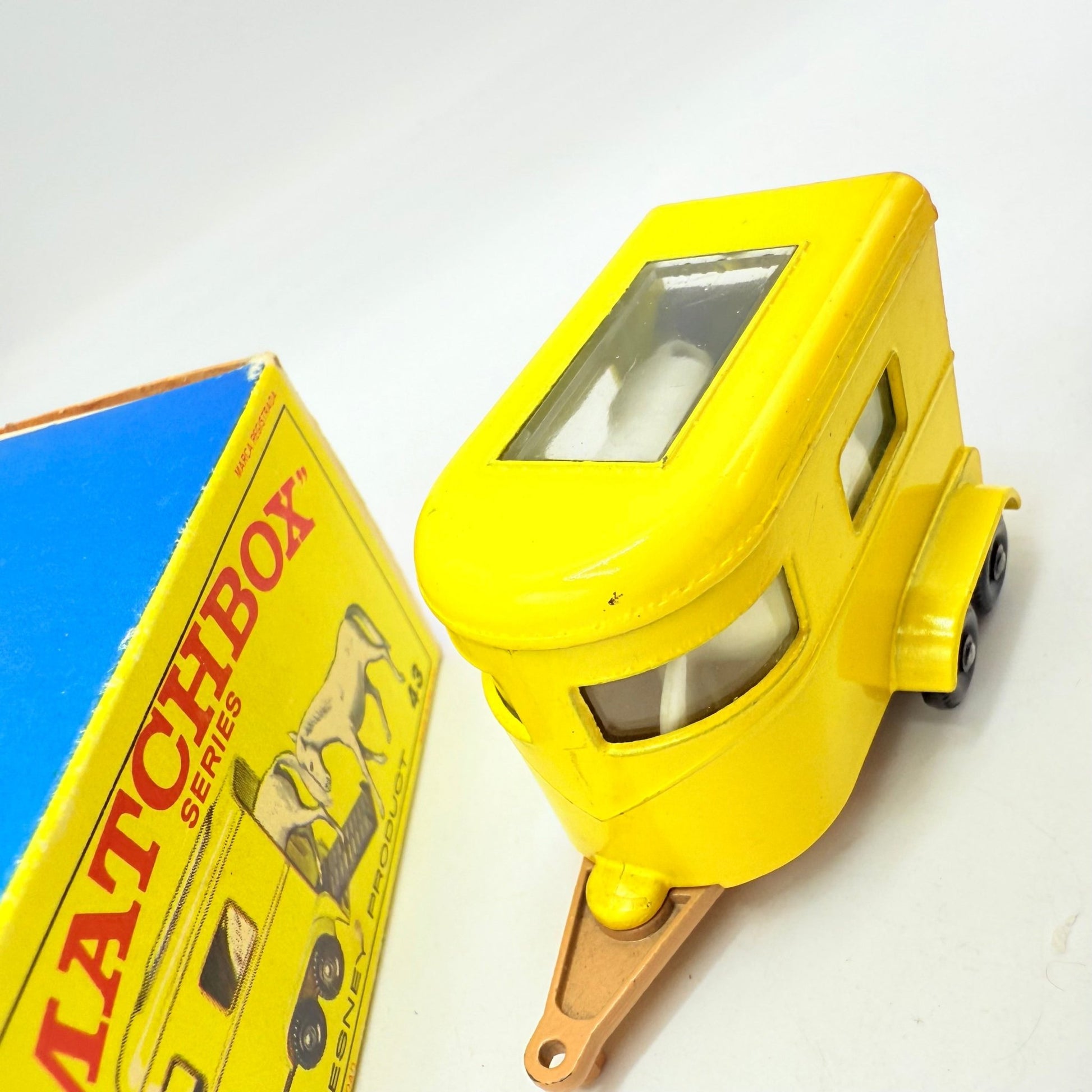 Matchbox 43c Pony Trailer Tan Base - Magic Matchbox