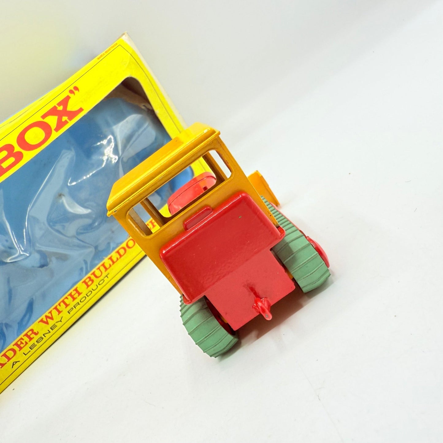 Matchbox Kingsize K - 17 Ford Cab & Dyson Low Loader with Bulldozer - Magic Matchbox