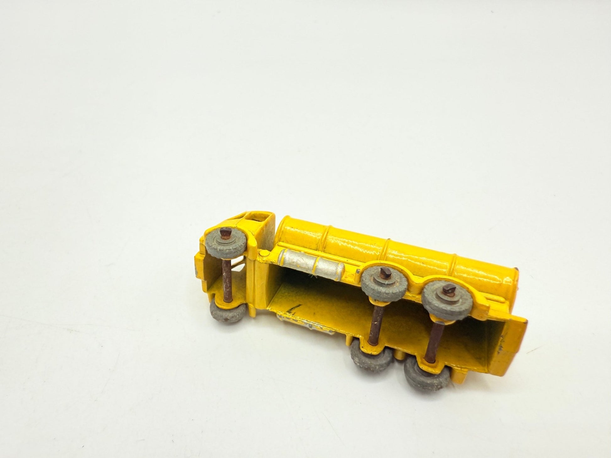 Matchbox Lesney 11a ERF Petrol Tanker in yellow - Magic Matchbox