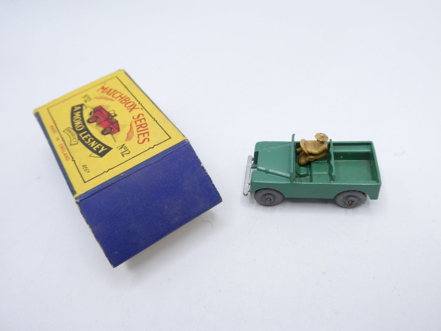Matchbox Lesney 12a Land Rover MW - Magic Matchbox