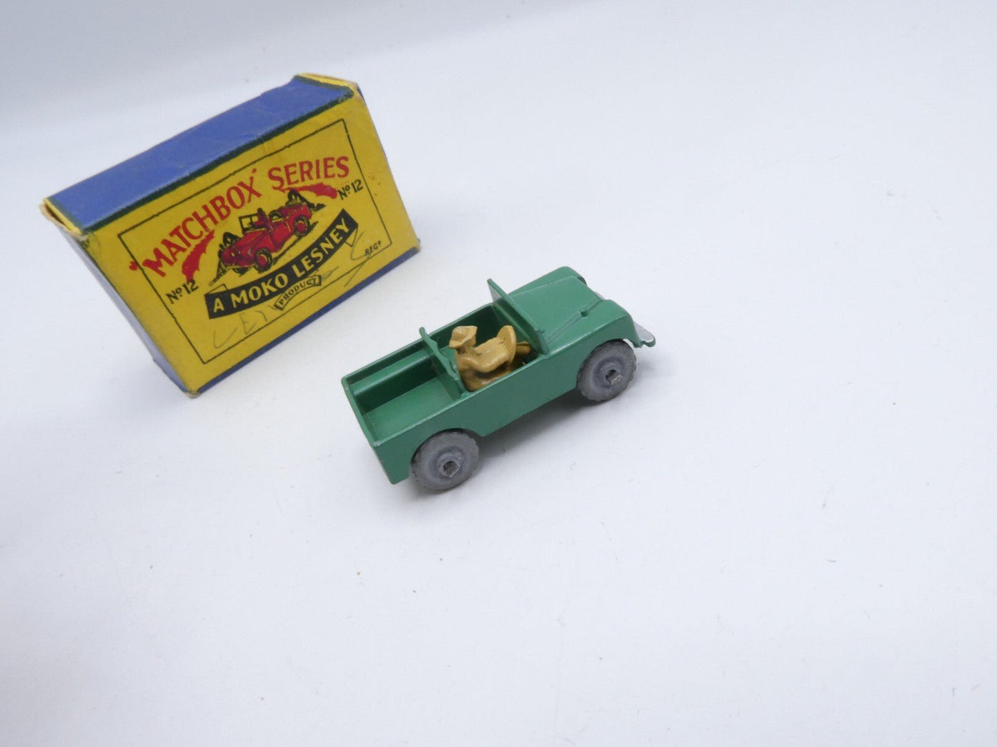 Matchbox Lesney 12a Land Rover MW - Magic Matchbox