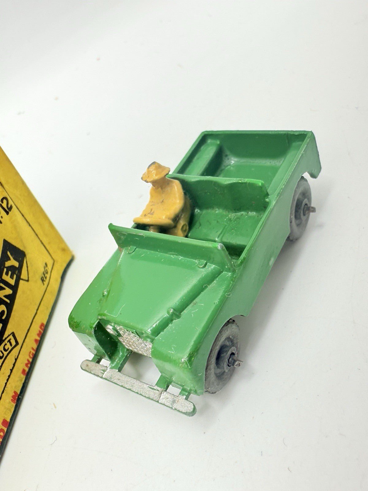 Matchbox Lesney 12a Land Rover MW - Magic Matchbox