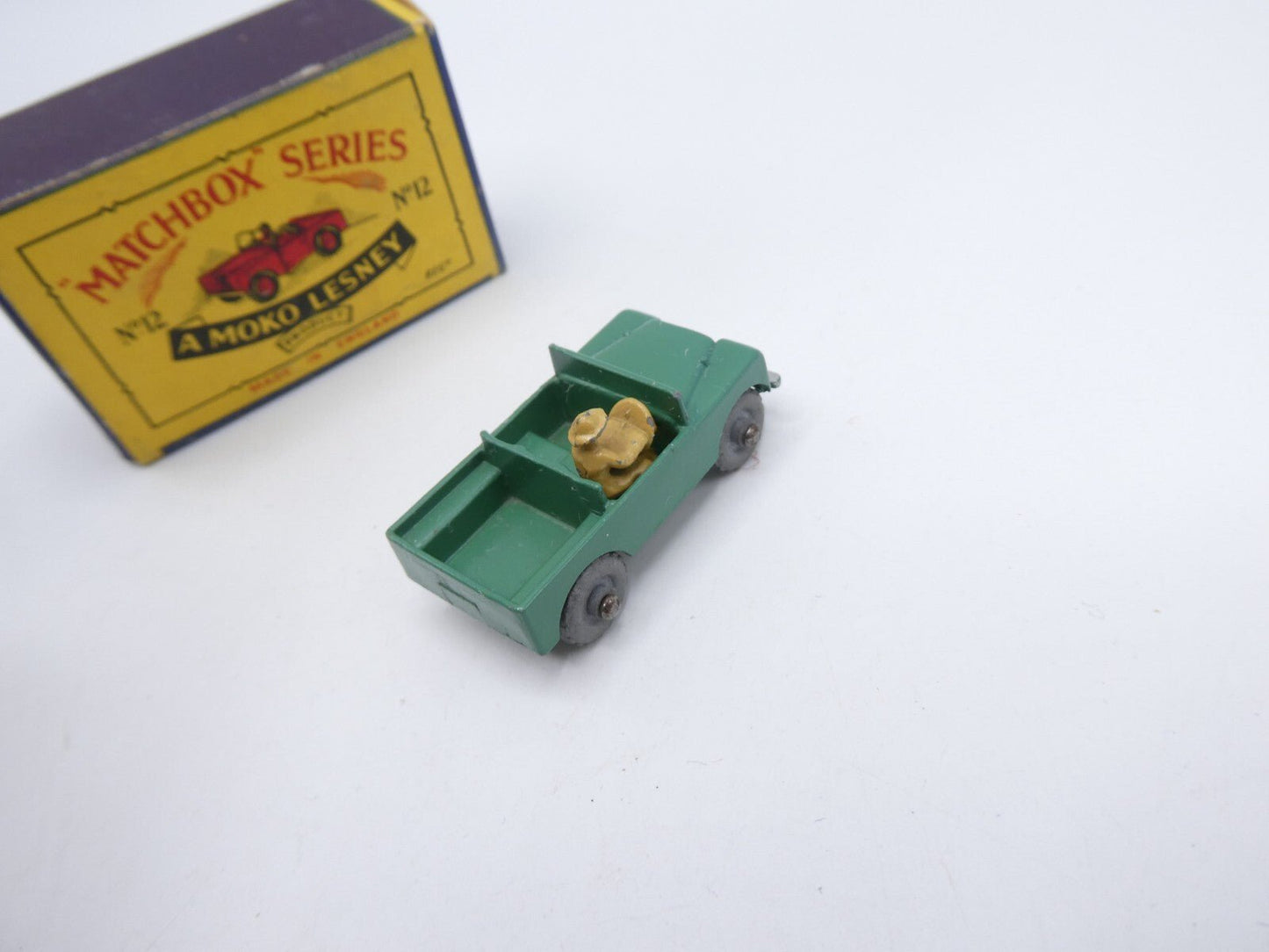 Matchbox Lesney 12a Land Rover MW - Magic Matchbox