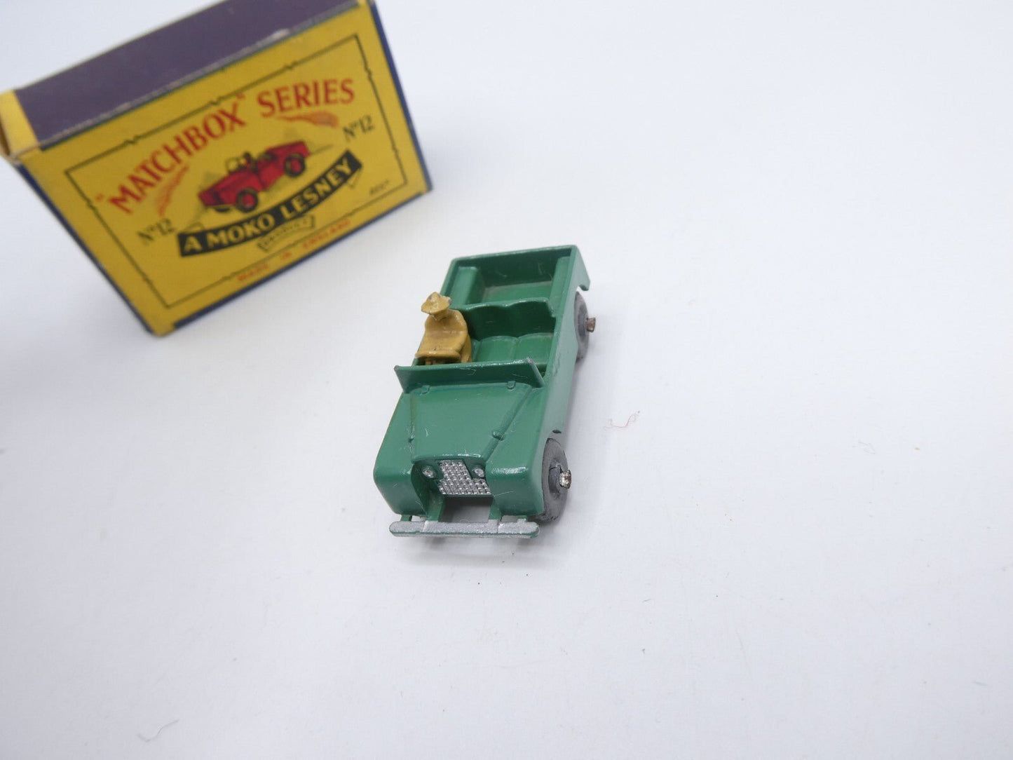 Matchbox Lesney 12a Land Rover MW - Magic Matchbox