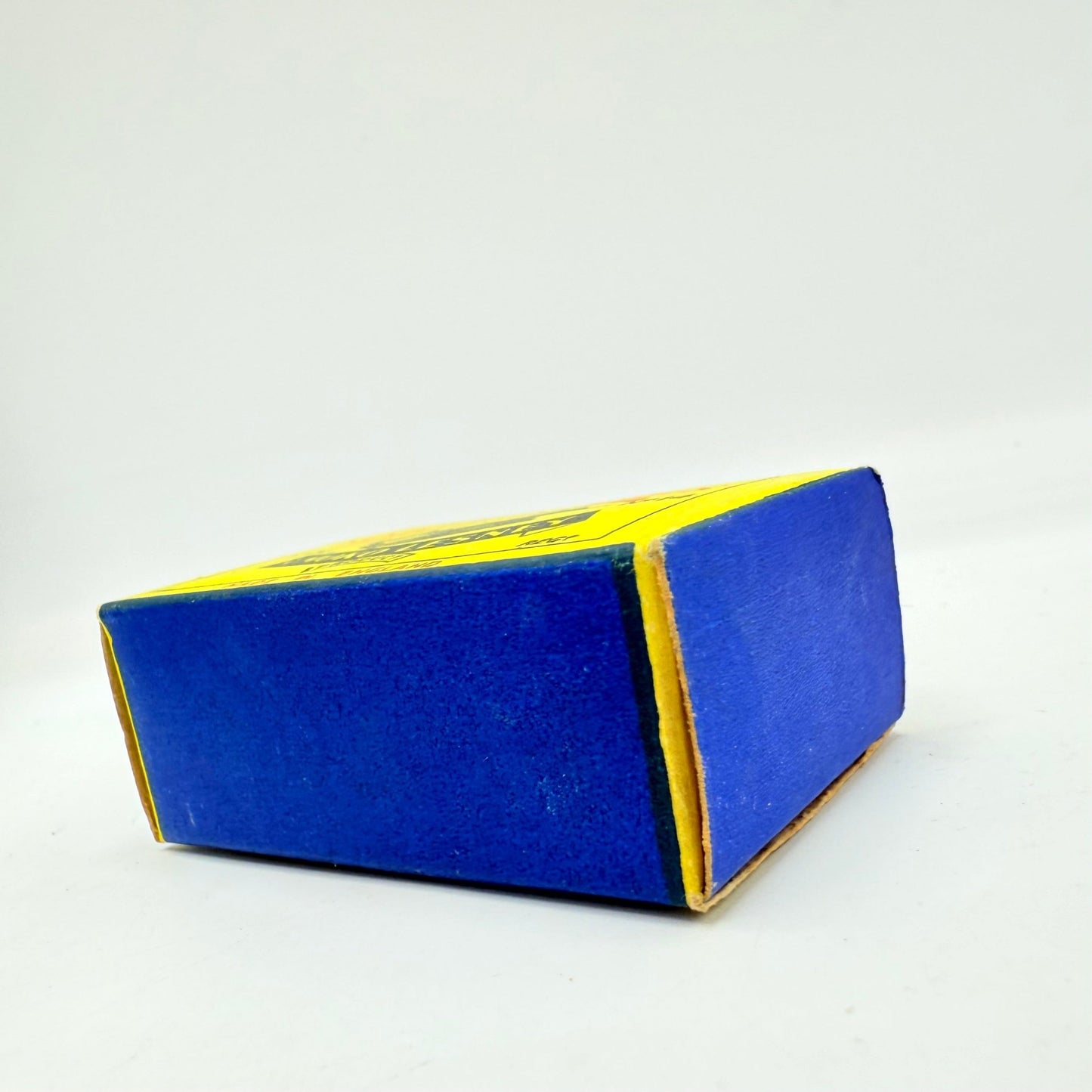 Matchbox Lesney 14a Daimler Ambulance MW - Magic Matchbox