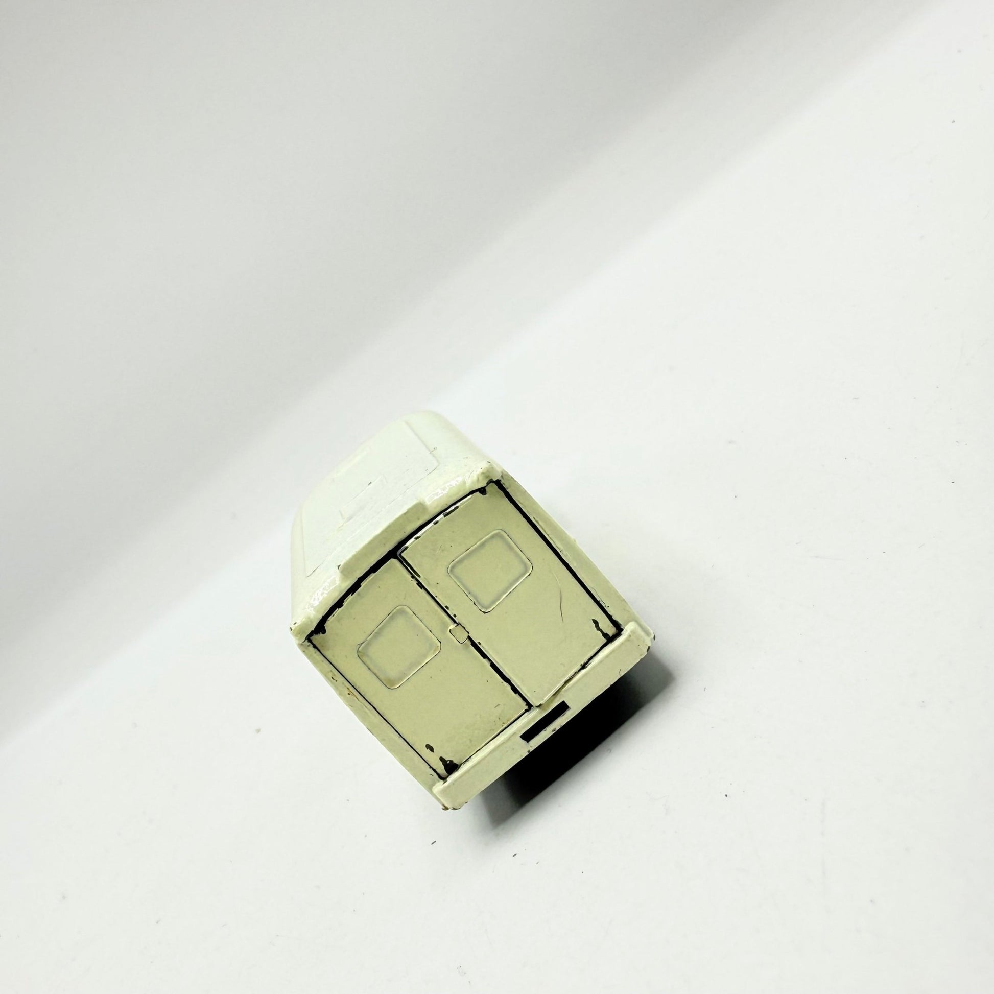 Matchbox Lesney 14c Bedford Lomas Ambulance BPW - Magic Matchbox