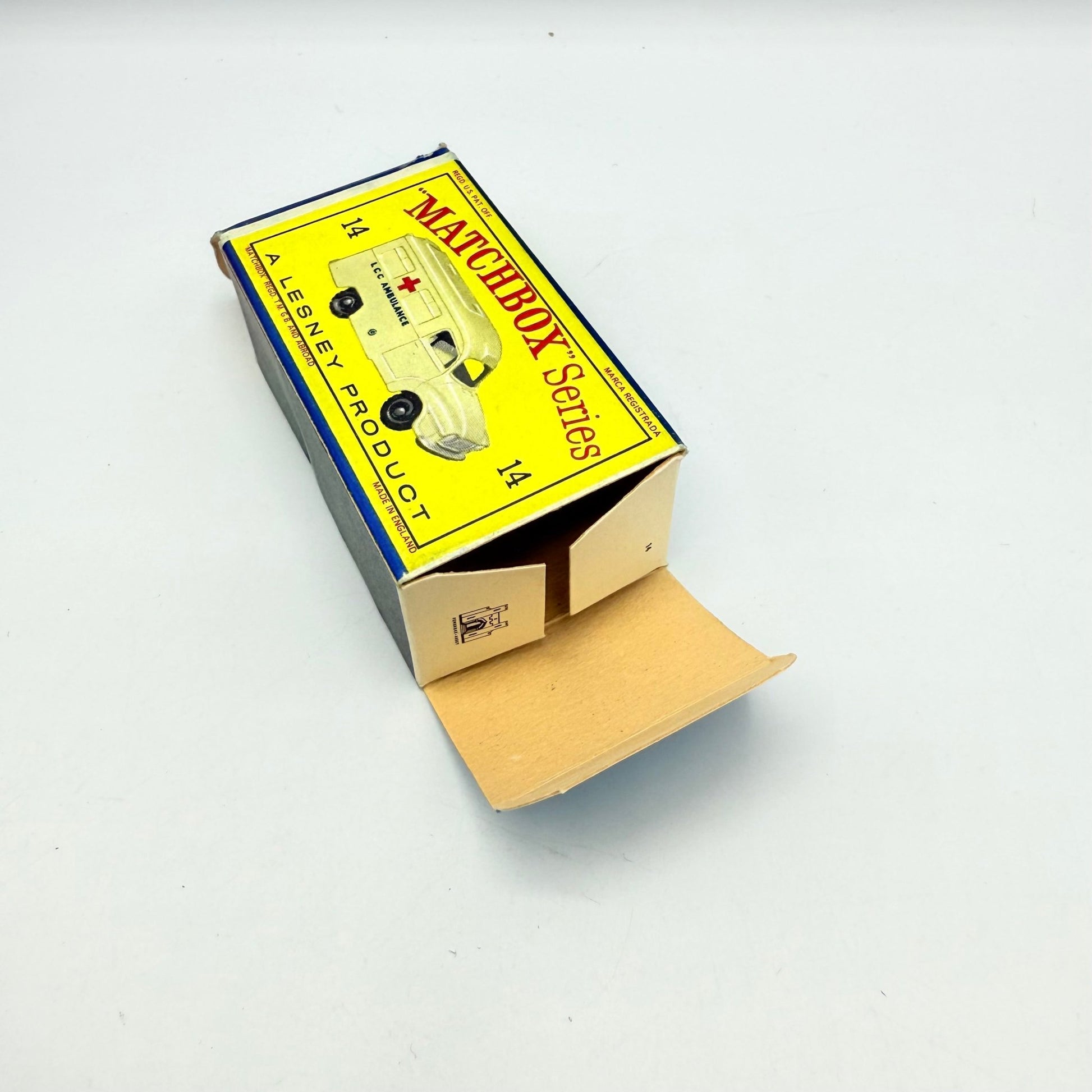 Matchbox Lesney 14c Bedford Lomas Ambulance BPW - Magic Matchbox