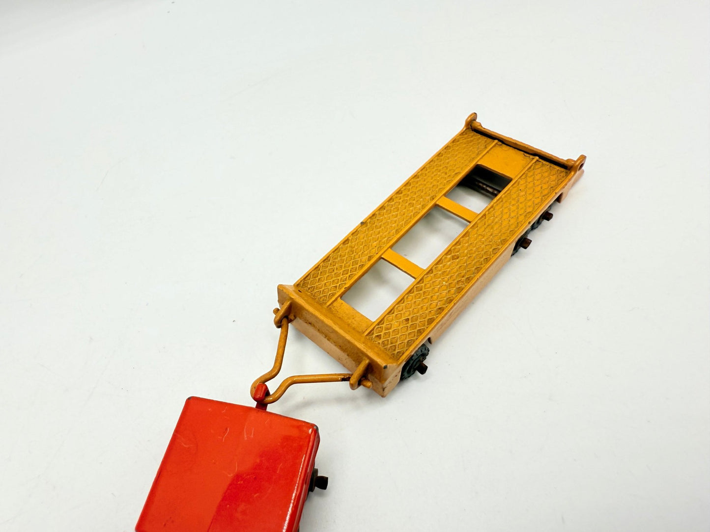 Matchbox Lesney 15a Prime Mover and 16a Atlantic Trailer - Magic Matchbox