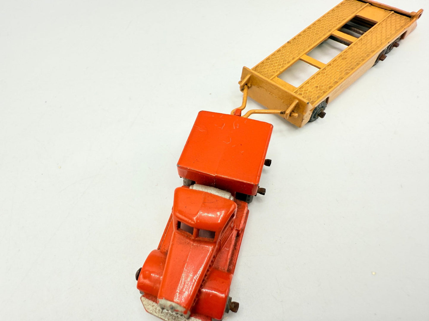 Matchbox Lesney 15a Prime Mover and 16a Atlantic Trailer - Magic Matchbox
