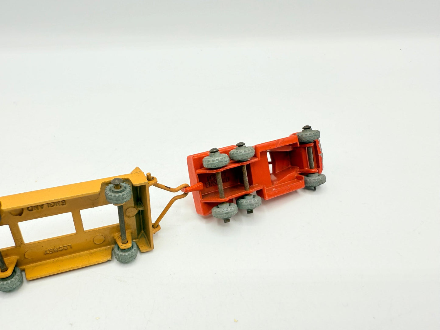 Matchbox Lesney 15a Prime Mover and 16a Atlantic Trailer - Magic Matchbox