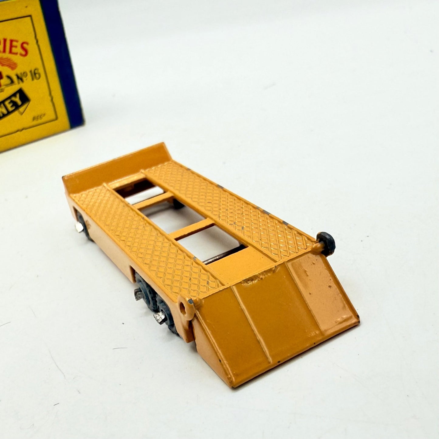 Matchbox Lesney 16a Transporter Trailer - Magic Matchbox