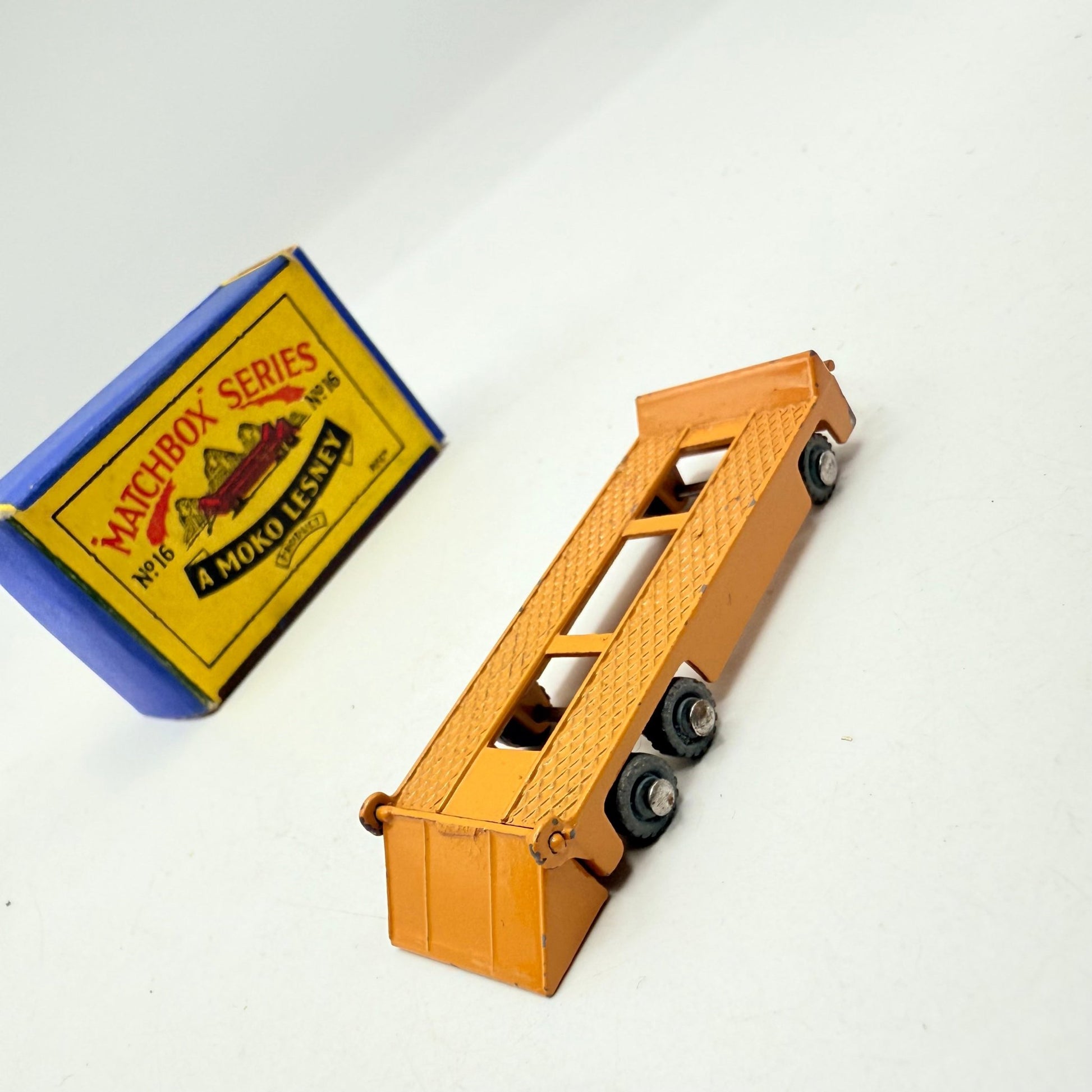 Matchbox Lesney 16a Transporter Trailer - Magic Matchbox