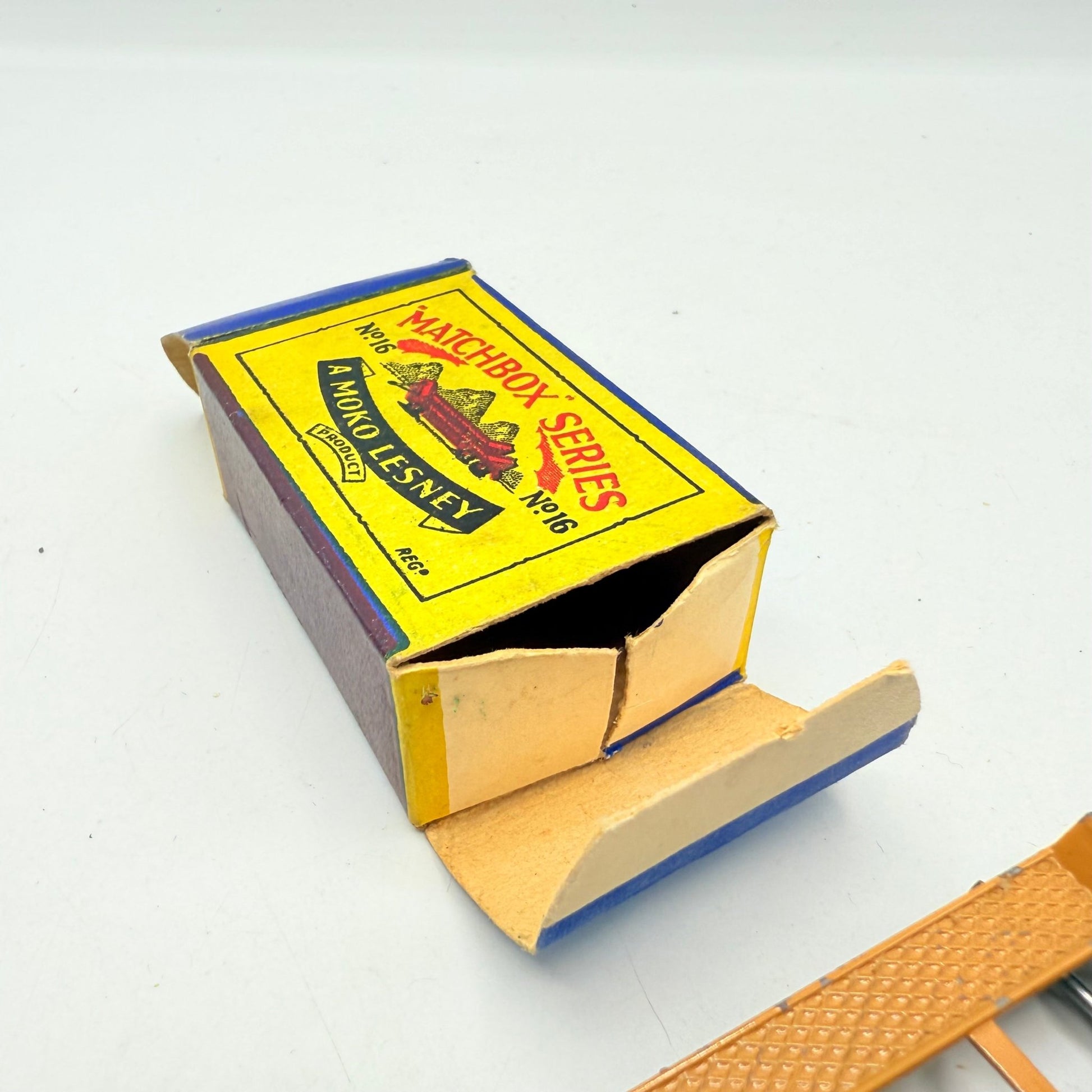 Matchbox Lesney 16a Transporter Trailer - Magic Matchbox