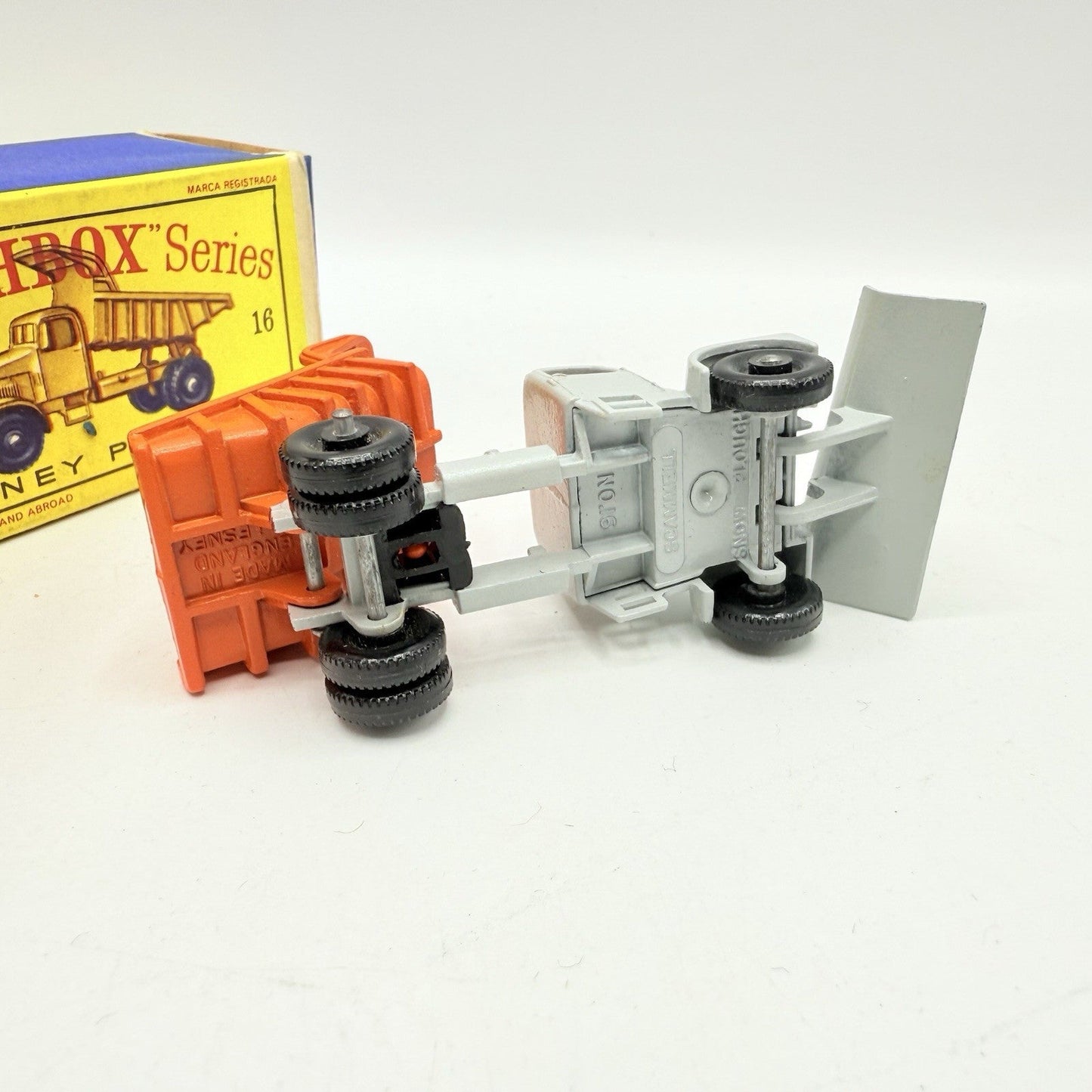 Matchbox Lesney 16c Scammell Snow Plough Original Boxed Model - Magic Matchbox