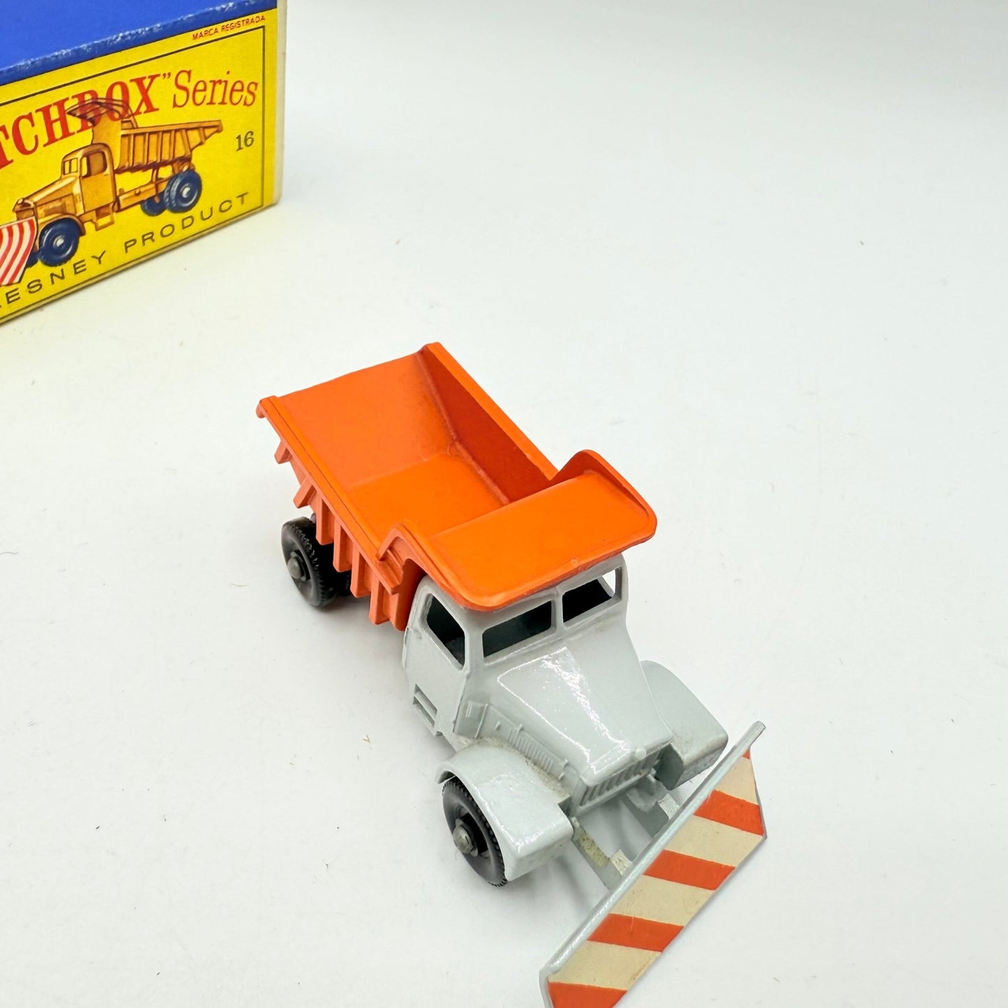 Matchbox Lesney 16c Snow Plough - Magic Matchbox