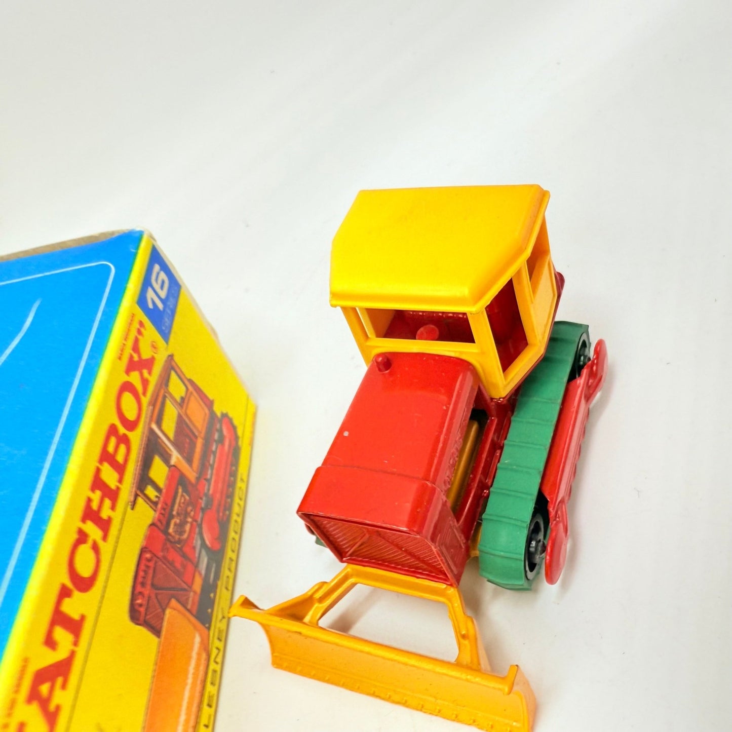 Matchbox Lesney 16d Case Tractor Good Tracks - Magic Matchbox