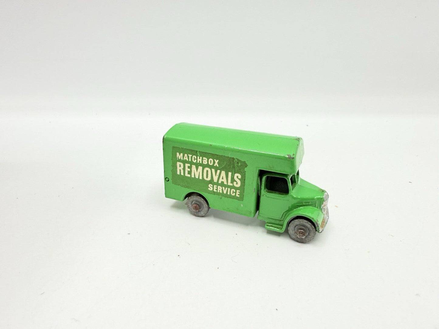 Matchbox Lesney 17a Bedford Removal Van In Green MW - Good Unboxed Model - Magic Matchbox