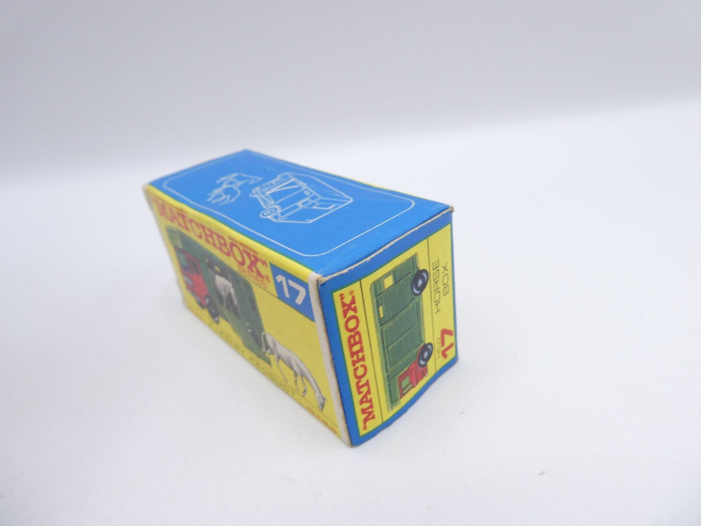 Matchbox Lesney 17e AEC Horsebox Empty Original Box - Magic Matchbox
