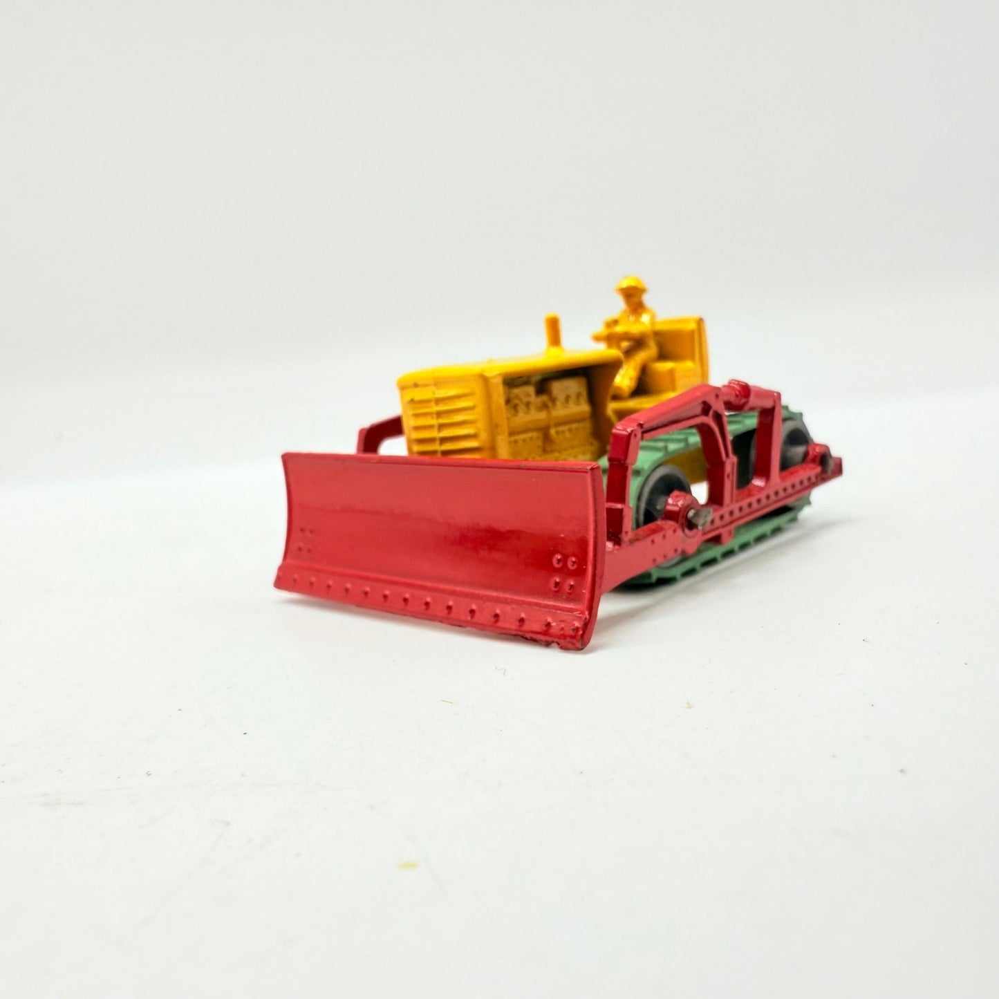 Matchbox Lesney 18a Caterpillar Bulldozer with good tracks - Magic Matchbox