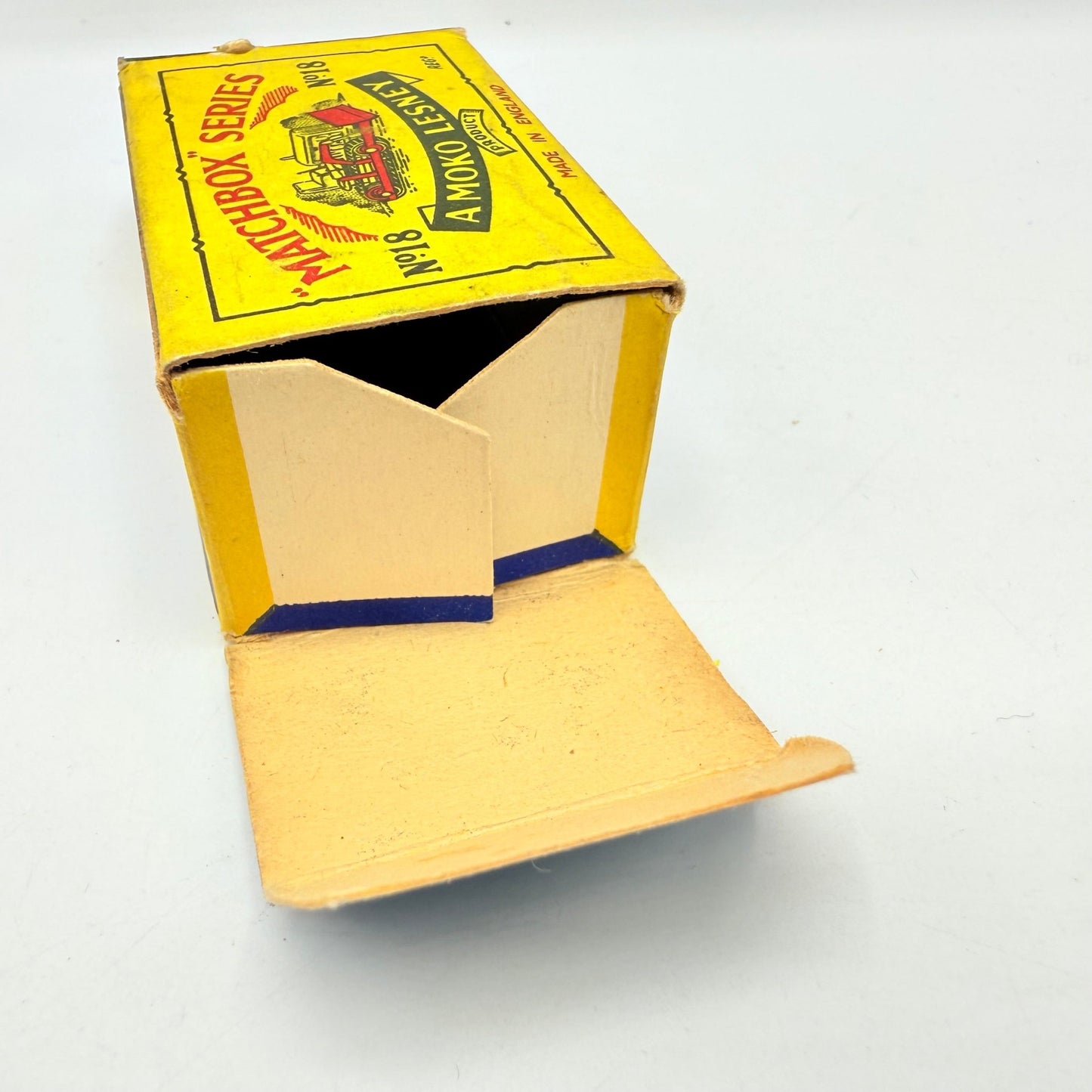 Matchbox Lesney 18a Caterpillar Bulldozer with tracks - Magic Matchbox