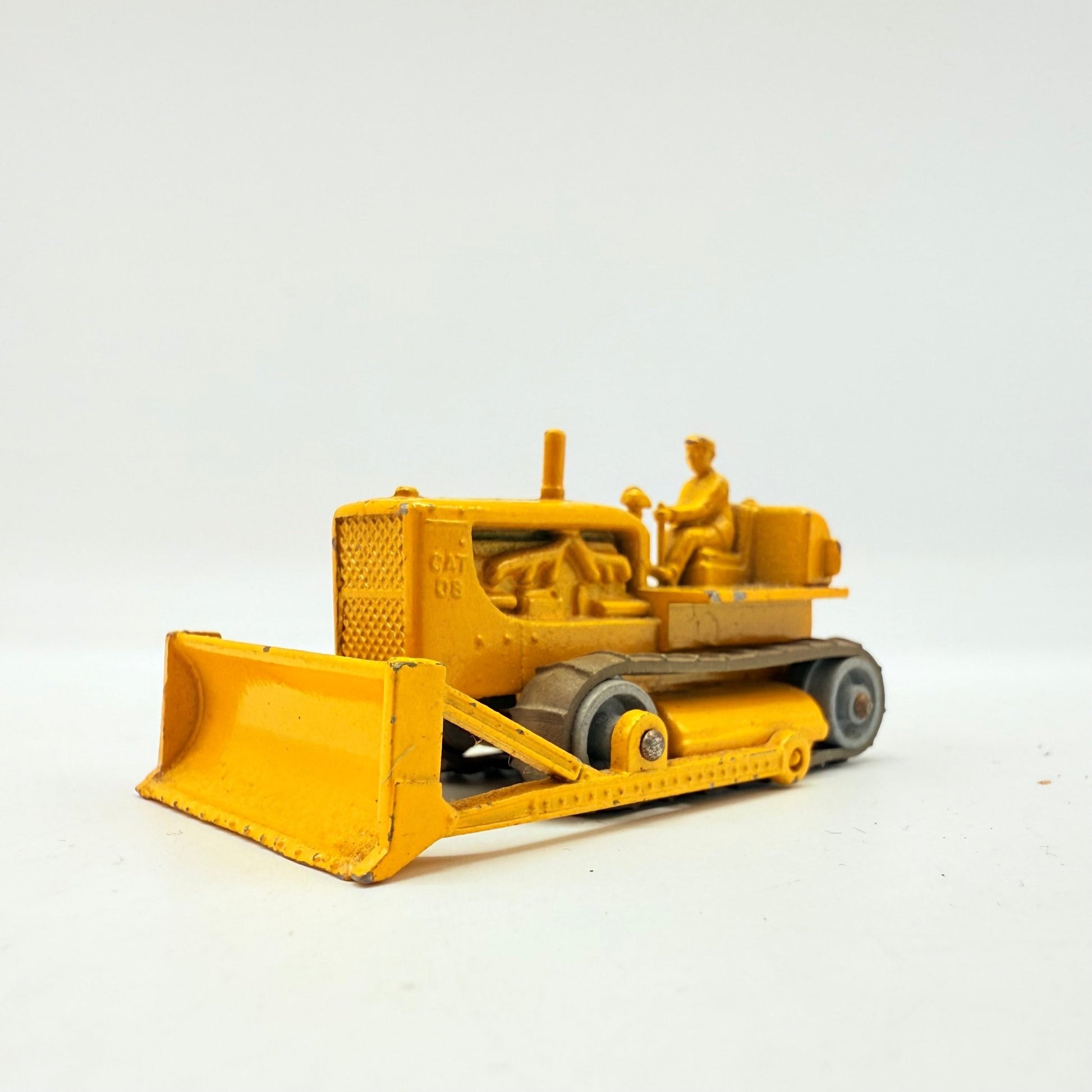 Matchbox Lesney 18c Caterpillar Bulldozer MW - Magic Matchbox