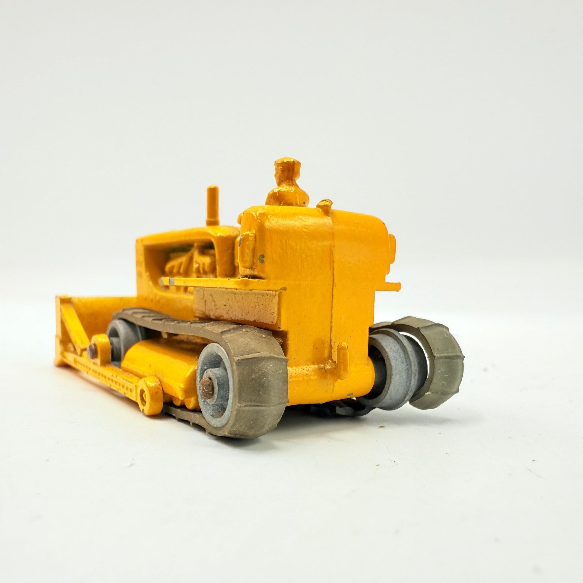 Matchbox Lesney 18c Caterpillar Bulldozer MW - Magic Matchbox