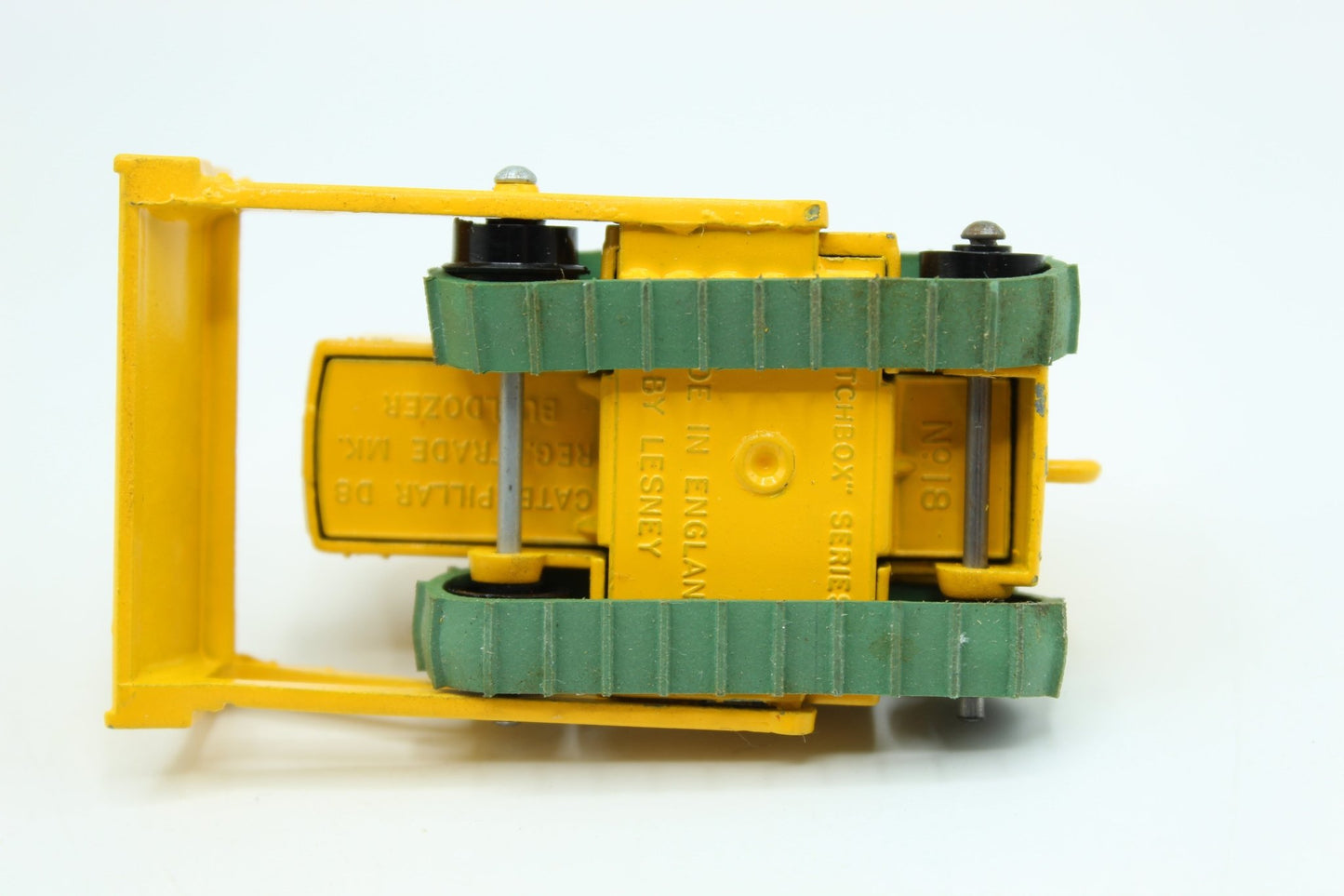 Matchbox Lesney 18d Caterpillar D8 Bulldozer Black Rollers Black Rollers - Magic Matchbox