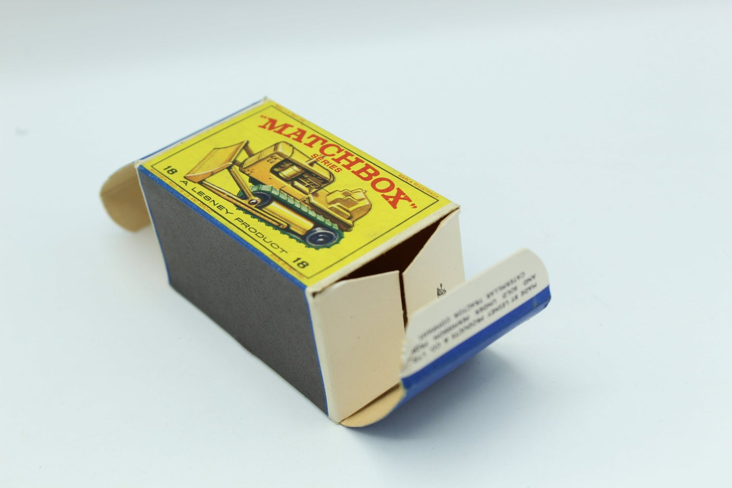 Matchbox Lesney 18d Caterpillar D8 Bulldozer Black Rollers Black Rollers - Magic Matchbox