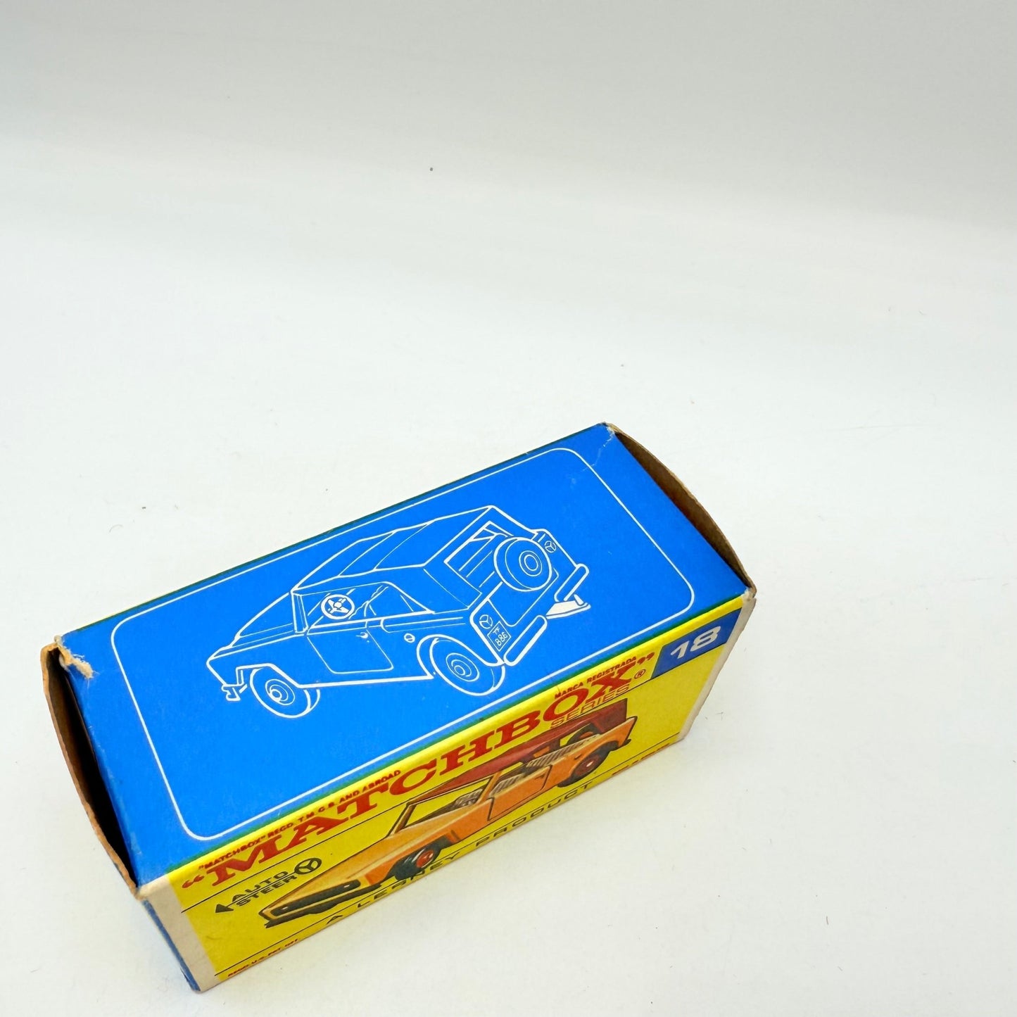 Matchbox Lesney 18e Field Car Red Hubs - Unpainted base - Magic Matchbox