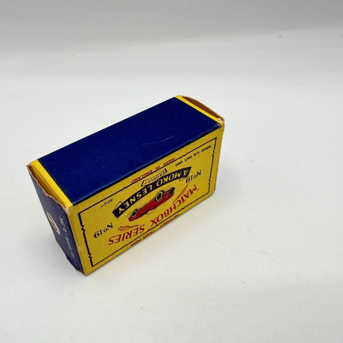 Matchbox Lesney 19b MGA Very RARE SILVER WHEELS - Magic Matchbox