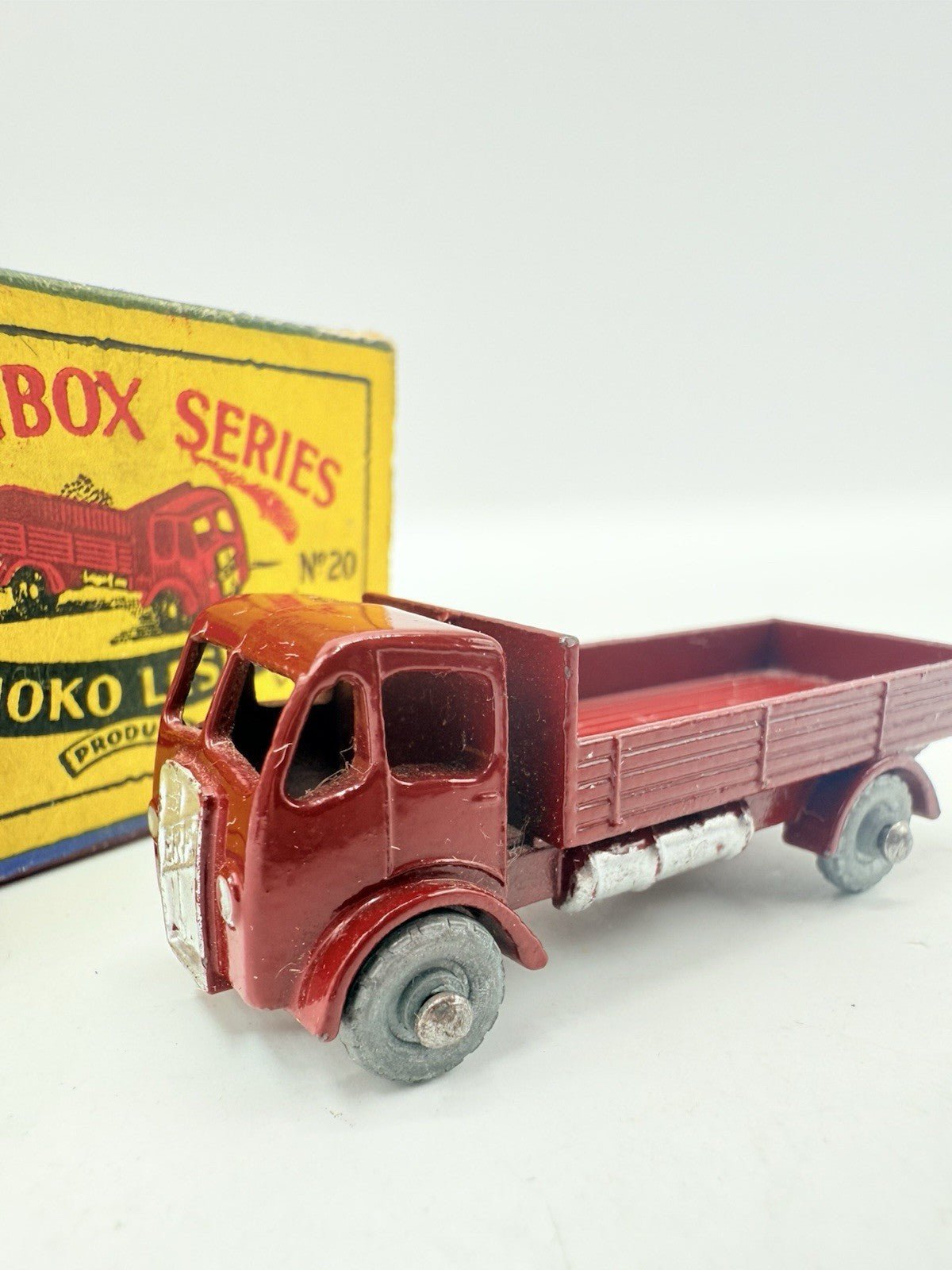 Matchbox Lesney 20a ERF Stake Truck MW Damaged Box - Magic Matchbox