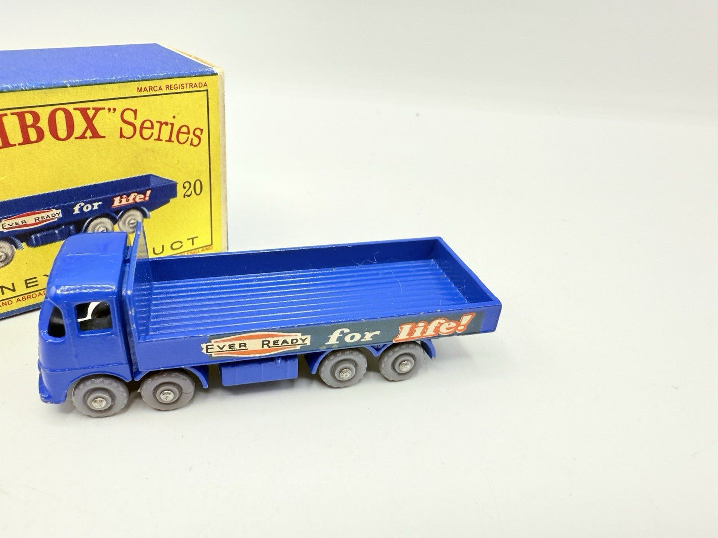 Matchbox Lesney 20b ERF 'Ever Ready' 68G 8 Wheeler Truck Very Near Mint & Boxed - Magic Matchbox