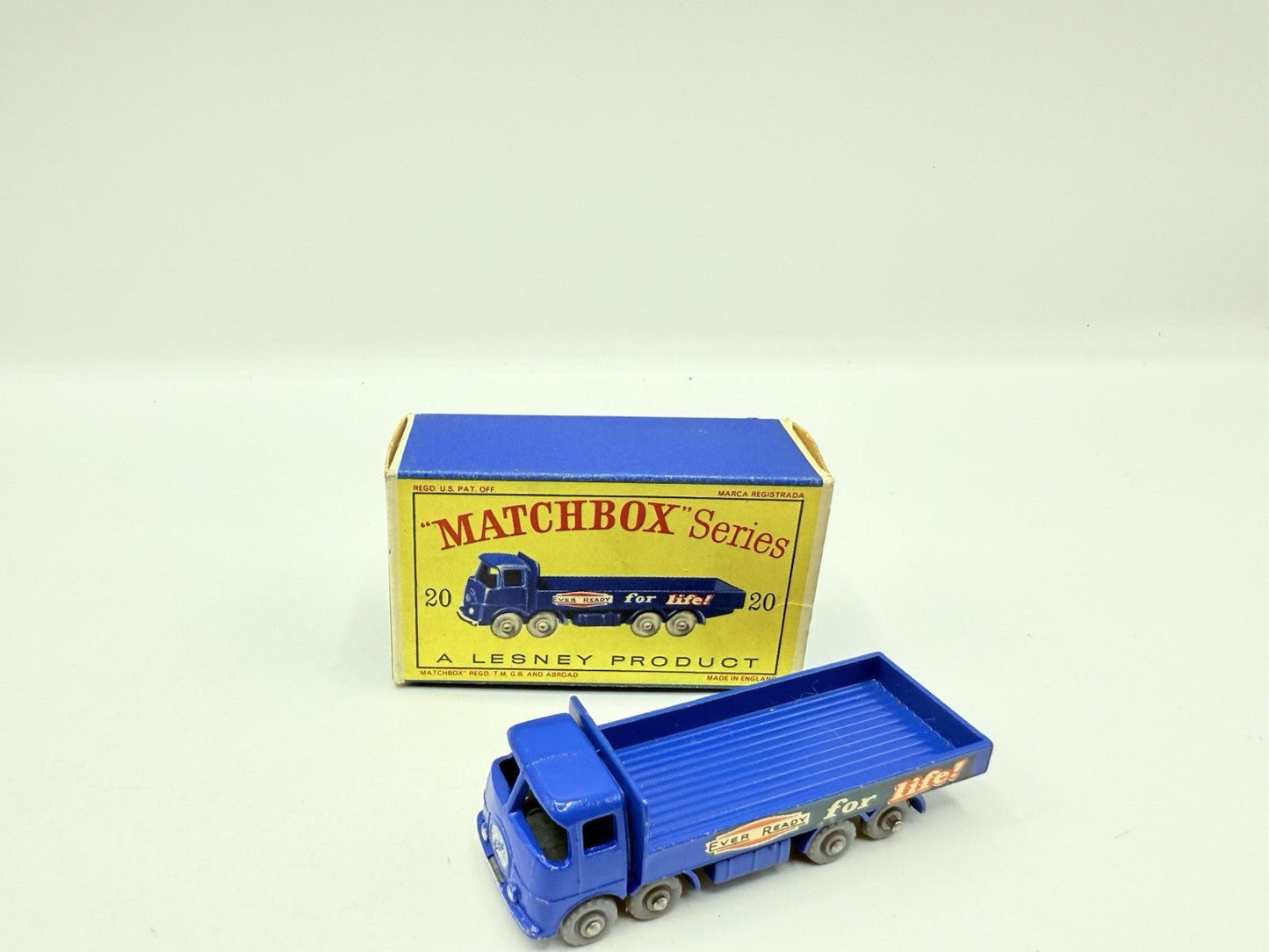 Matchbox Lesney 20b ERF 'Ever Ready' 68G 8 Wheeler Truck Very Near Mint & Boxed - Magic Matchbox