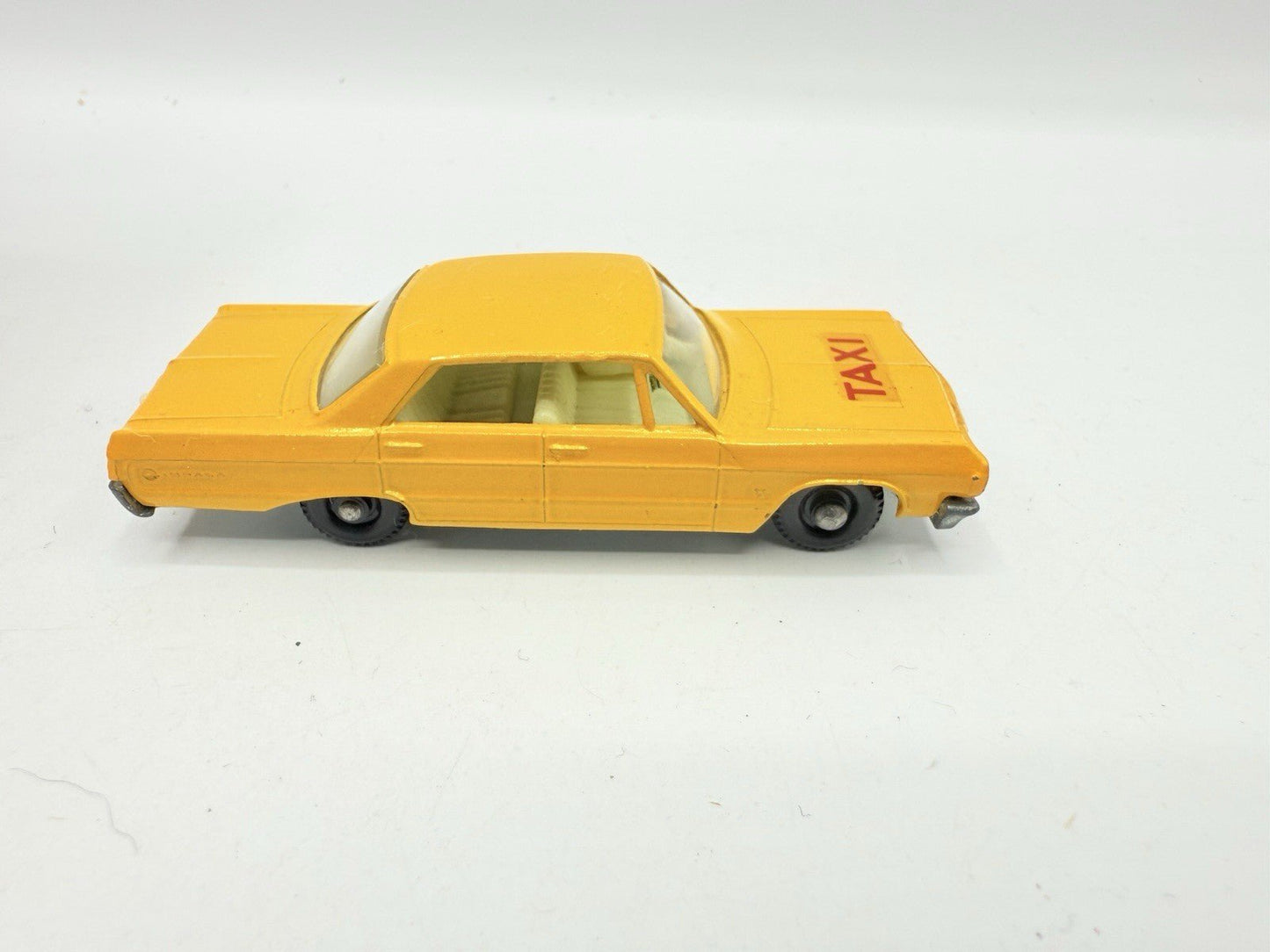 Matchbox Lesney 20c Chevrolet Impala Taxi BPW Unpainted Base - Magic Matchbox