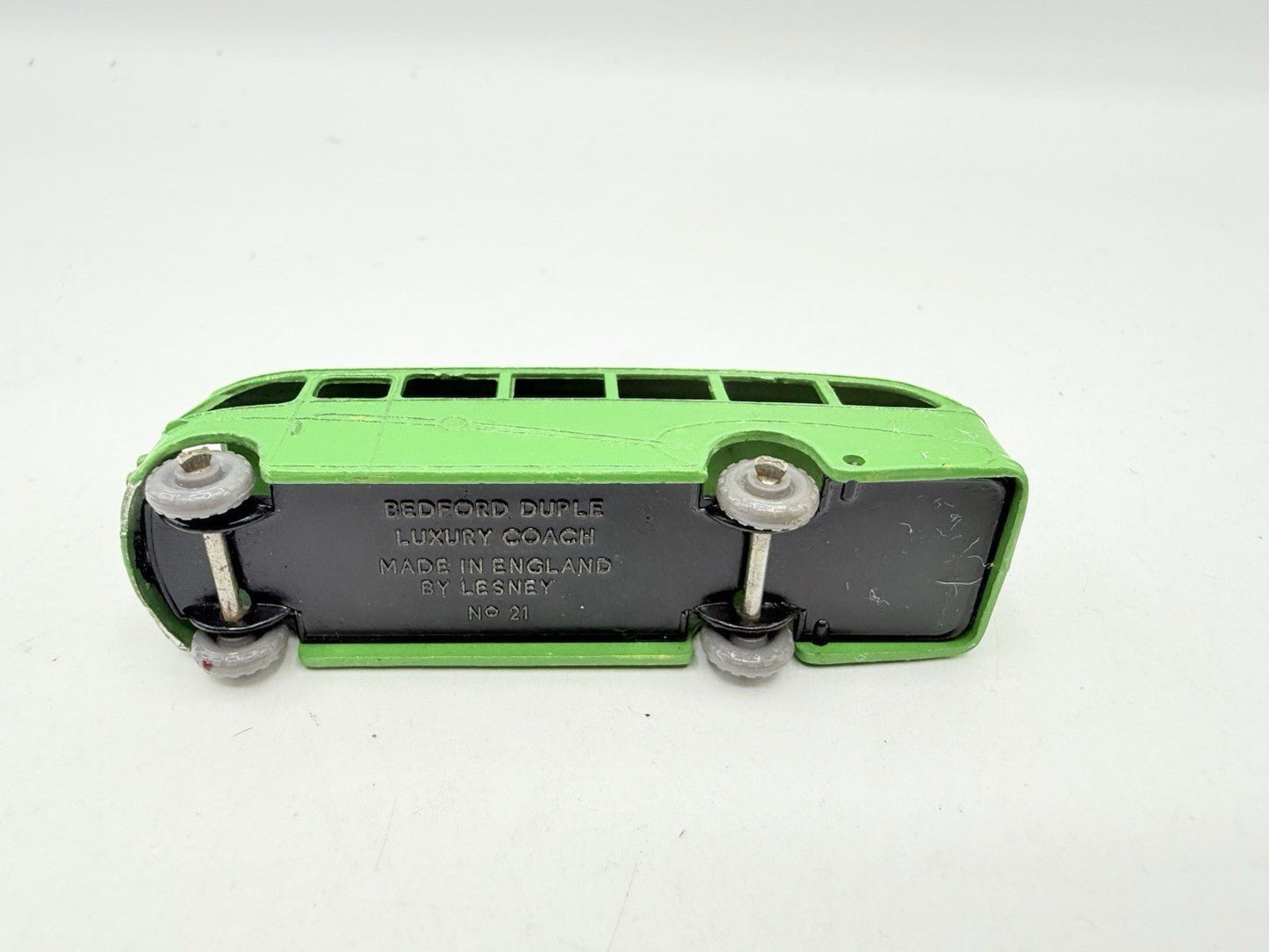 Matchbox Lesney 21b Bedford Duple Coach - Magic Matchbox