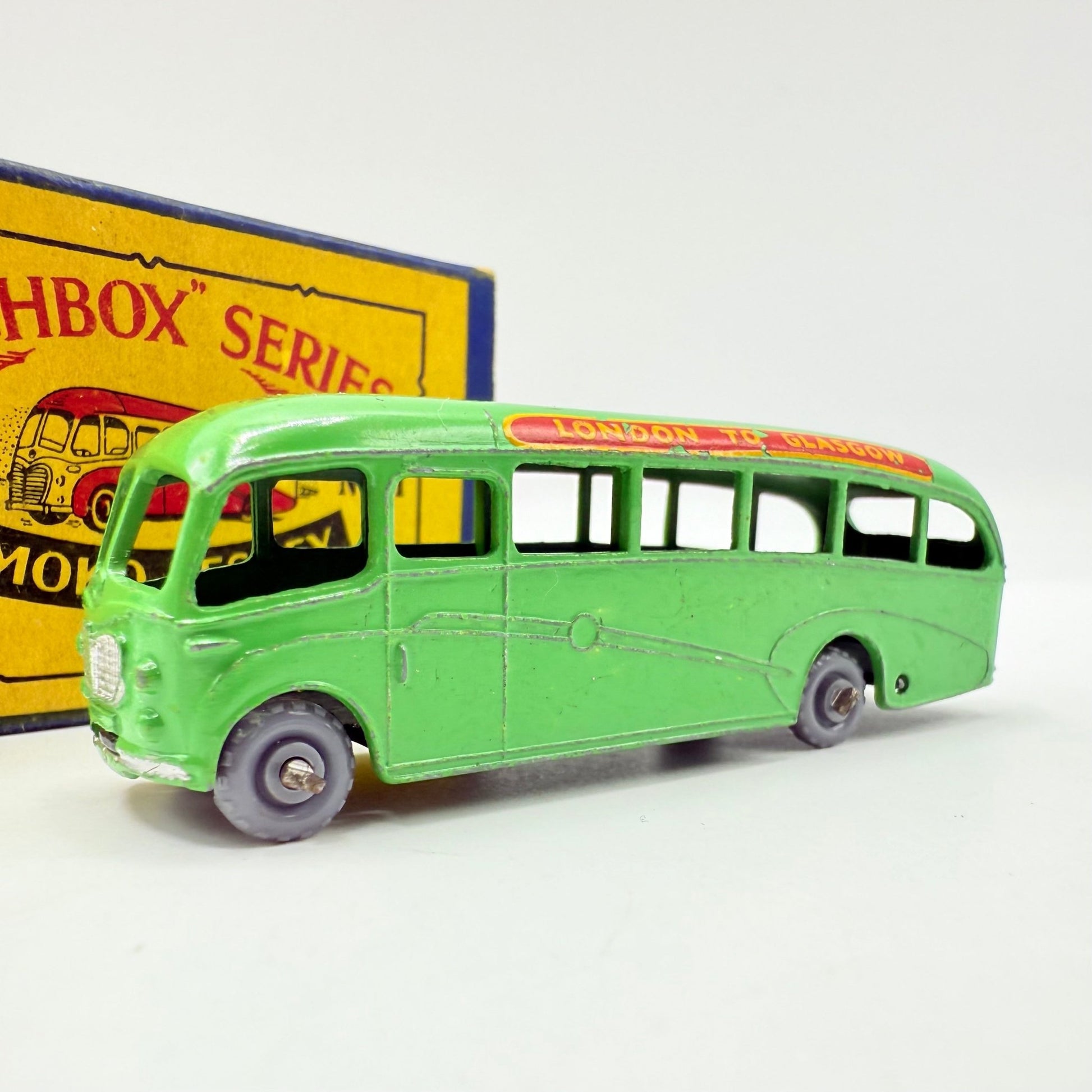 Matchbox Lesney 21b Bedford Duple Coach GPW - Magic Matchbox