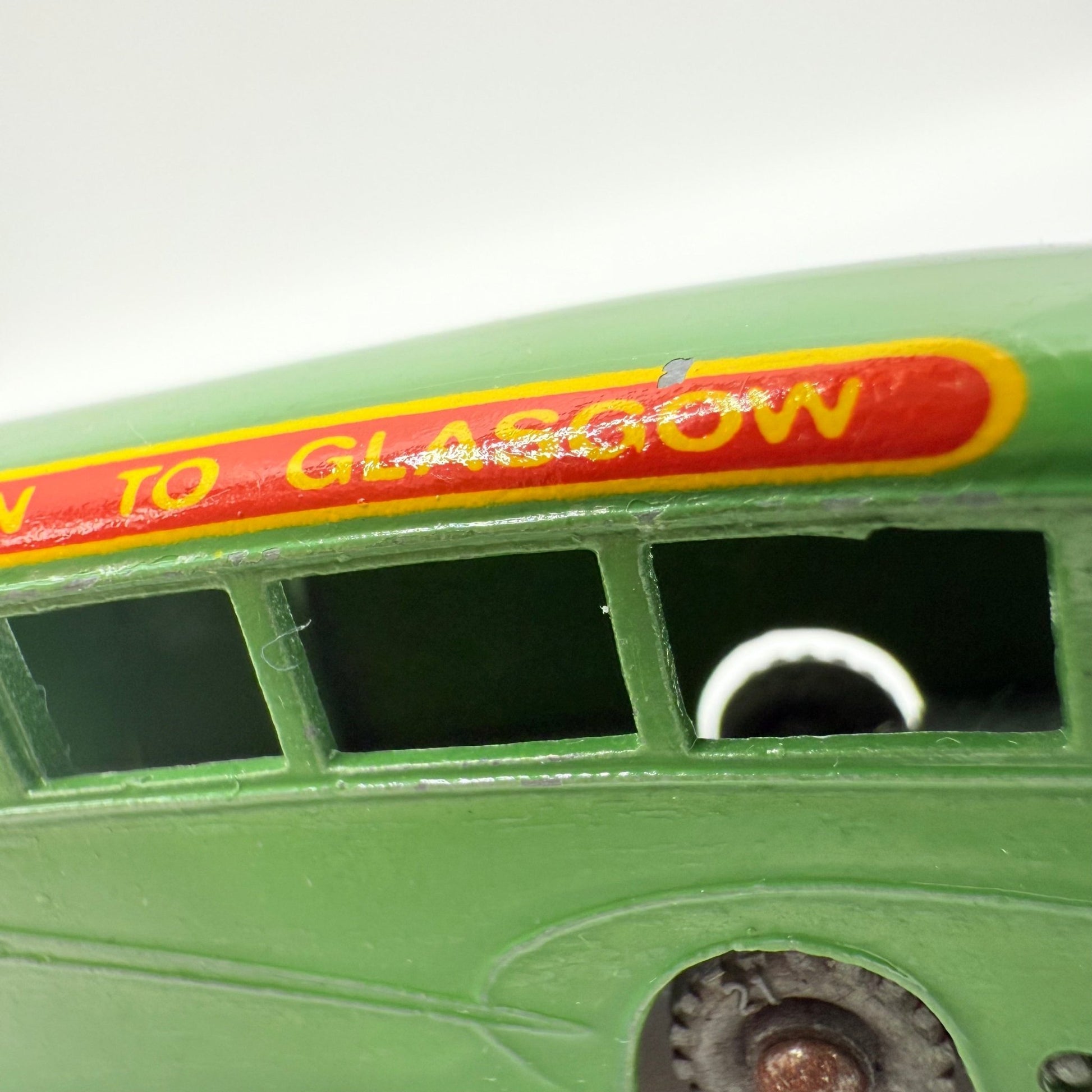 Matchbox Lesney 21b Bedford Duple Coach MW - Magic Matchbox