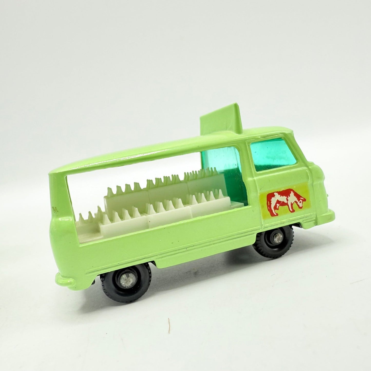 Matchbox Lesney 21c Commer Milk Float BPW - Magic Matchbox