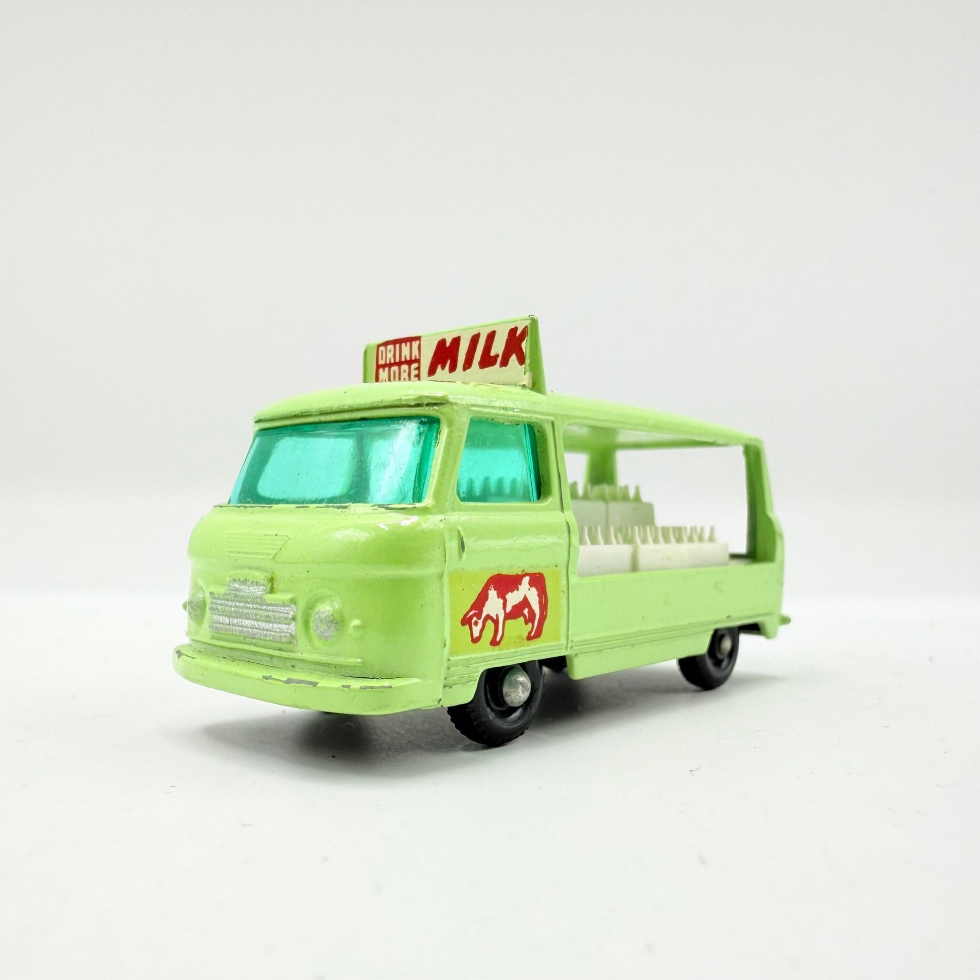 Matchbox Lesney 21c Commer Milk Float BPW - Magic Matchbox