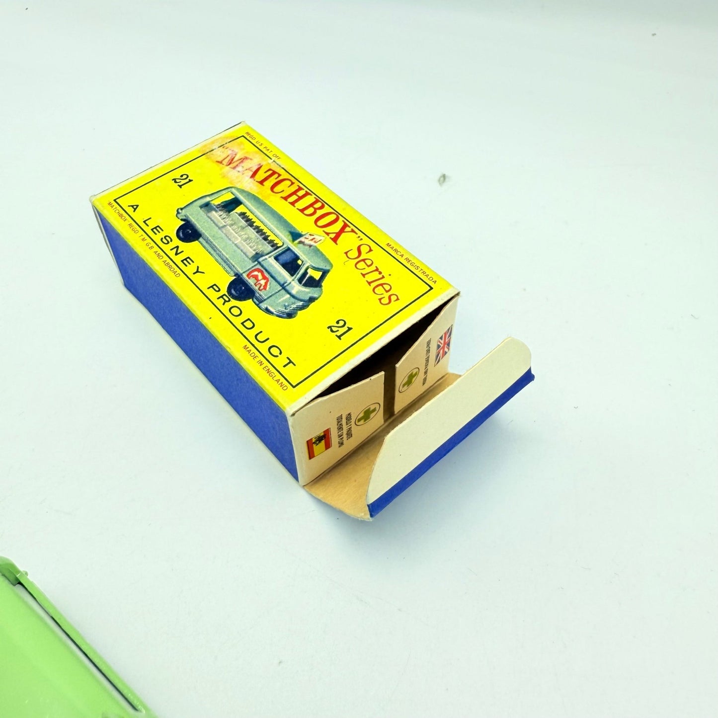 Matchbox Lesney 21c Commer Milk Float BPW Cow Decal - Magic Matchbox