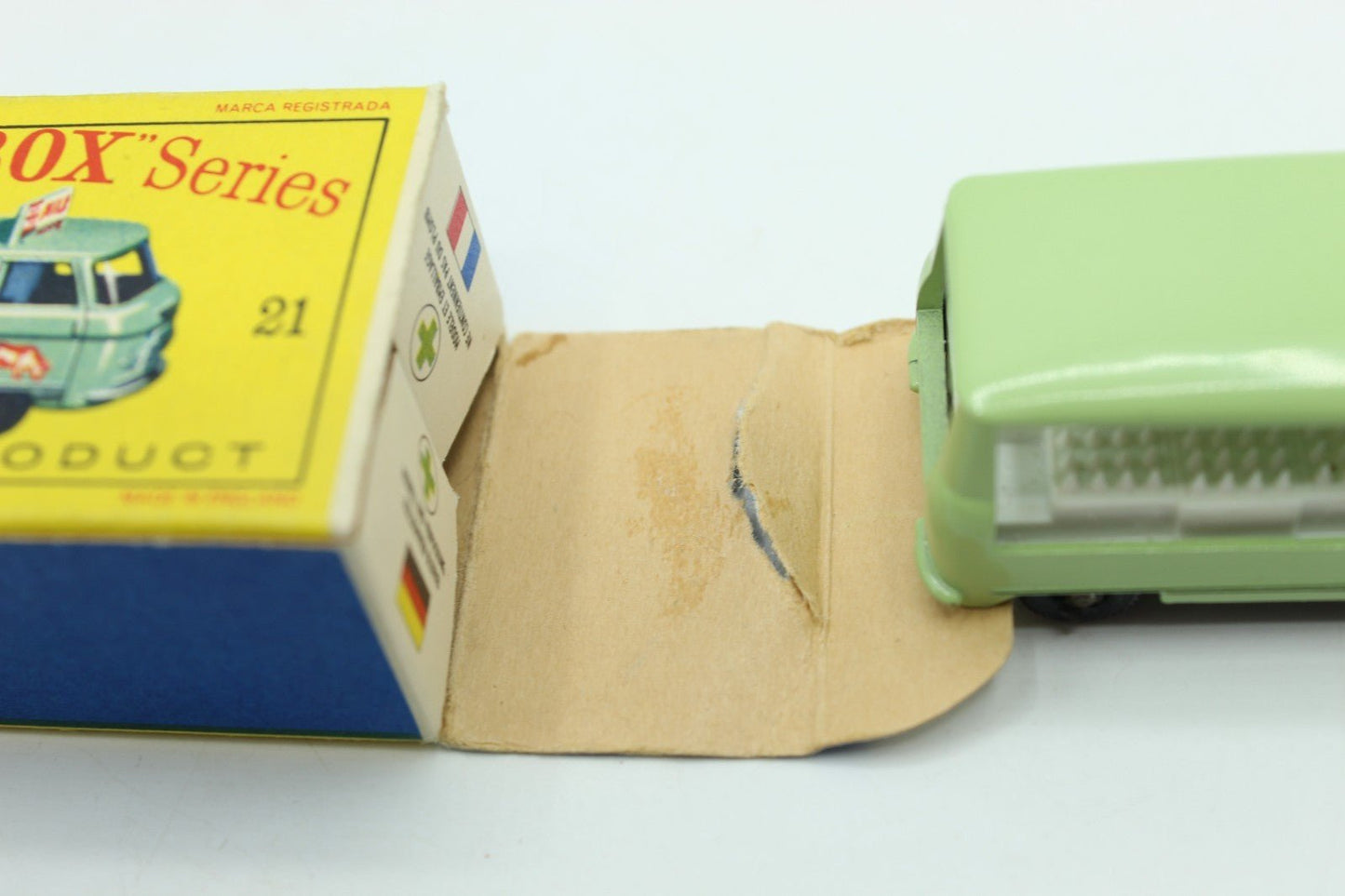 Matchbox Lesney 21c Commer Milk Float BPW Near Mint & Boxed - Magic Matchbox