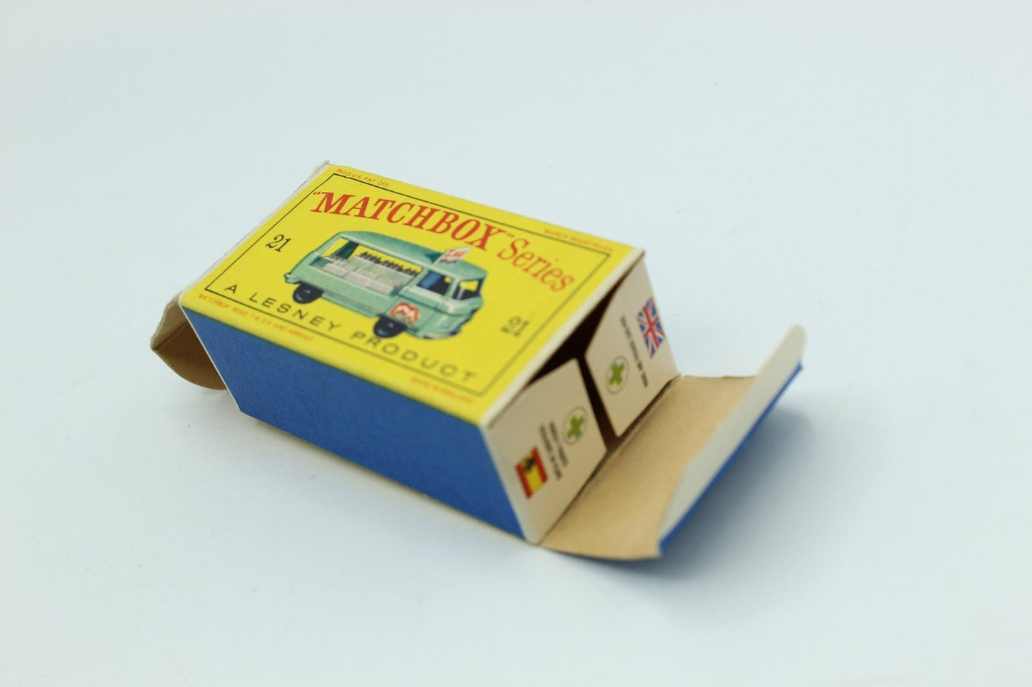 Matchbox Lesney 21c Commer Milk Float BPW Near Mint & Boxed - Magic Matchbox