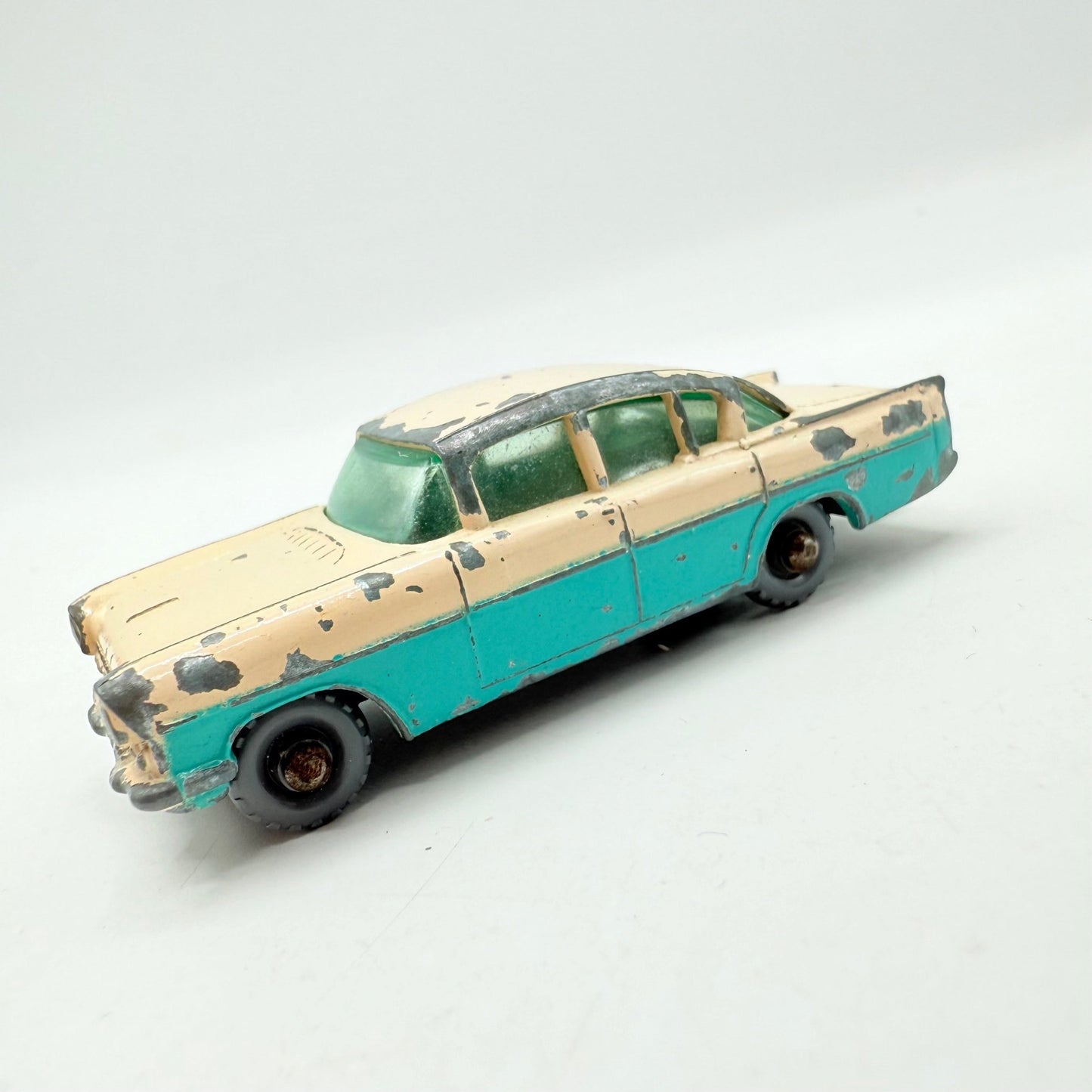 Matchbox Lesney 22b Vauxhall Cresta PA UB VERY RARE Turquoise lower half. - Magic Matchbox