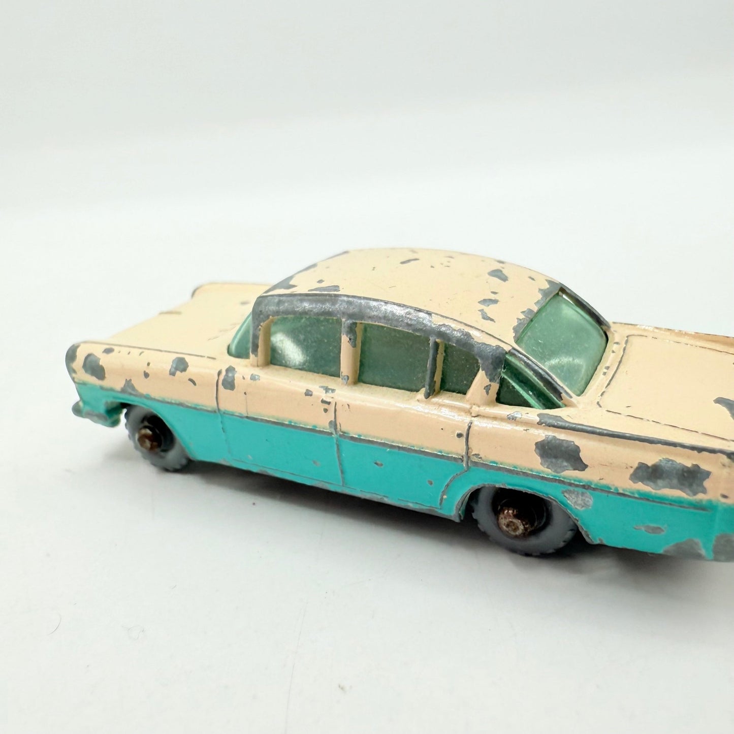 Matchbox Lesney 22b Vauxhall Cresta PA UB VERY RARE Turquoise lower half. - Magic Matchbox