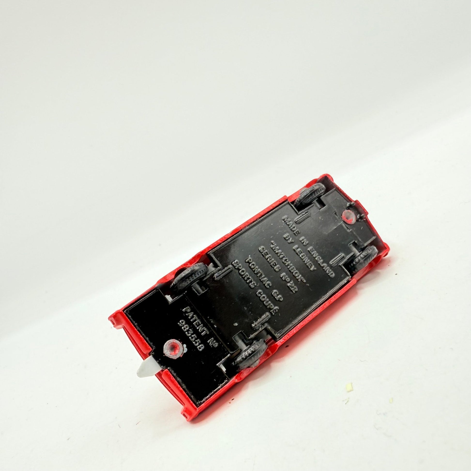 Matchbox Lesney 22c Pontiac GP Sports Coupe - Magic Matchbox