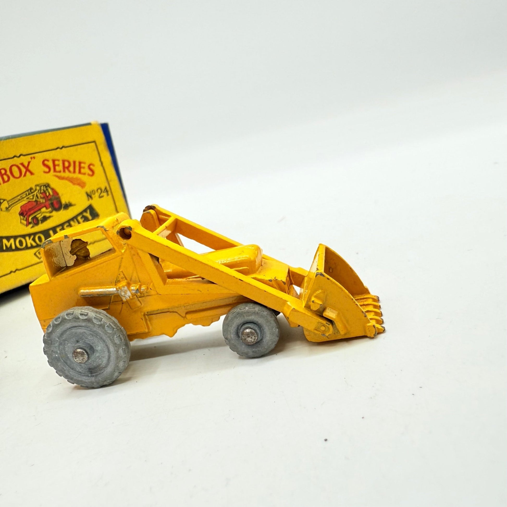 Matchbox Lesney 24a Weatherill Hydraulic Excavator - Magic Matchbox