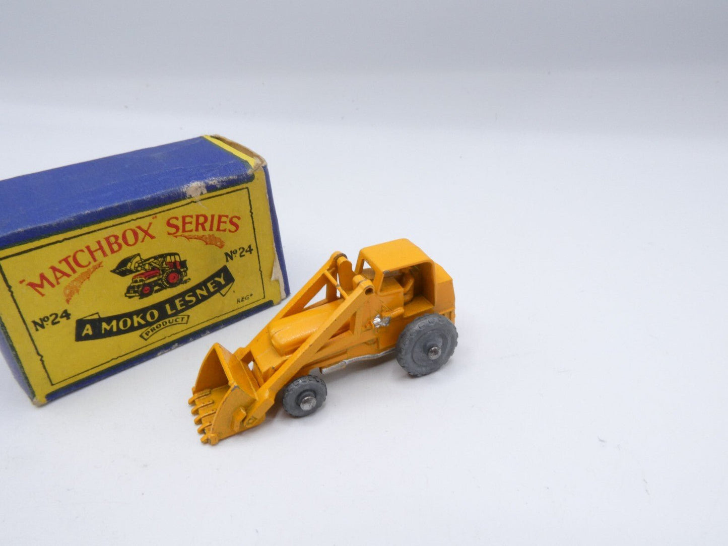 Matchbox Lesney 24a Weatherill Hydraulic Excavator MW - Magic Matchbox