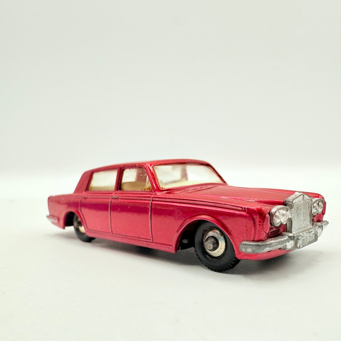 Matchbox Lesney 24c Rolls Royce Silver Shadow - Magic Matchbox