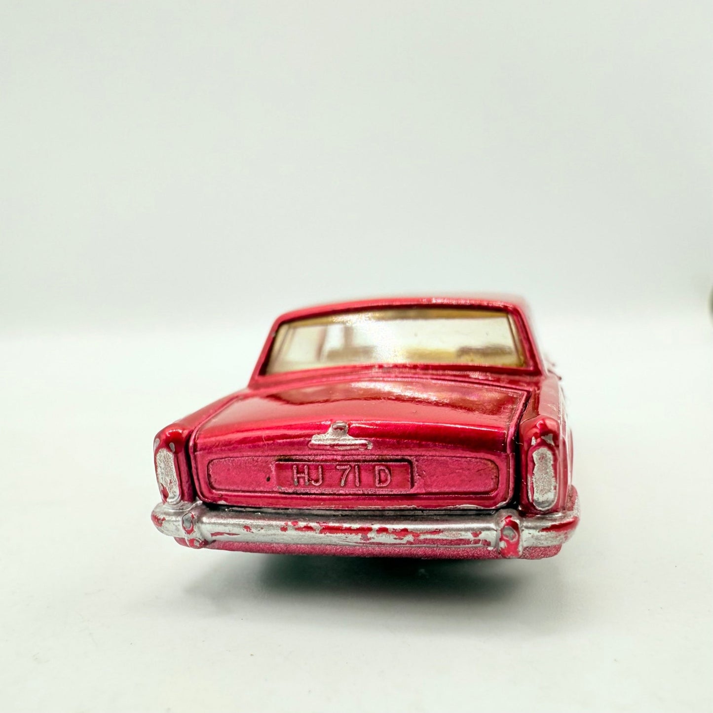 Matchbox Lesney 24c Rolls Royce Silver Shadow - Magic Matchbox