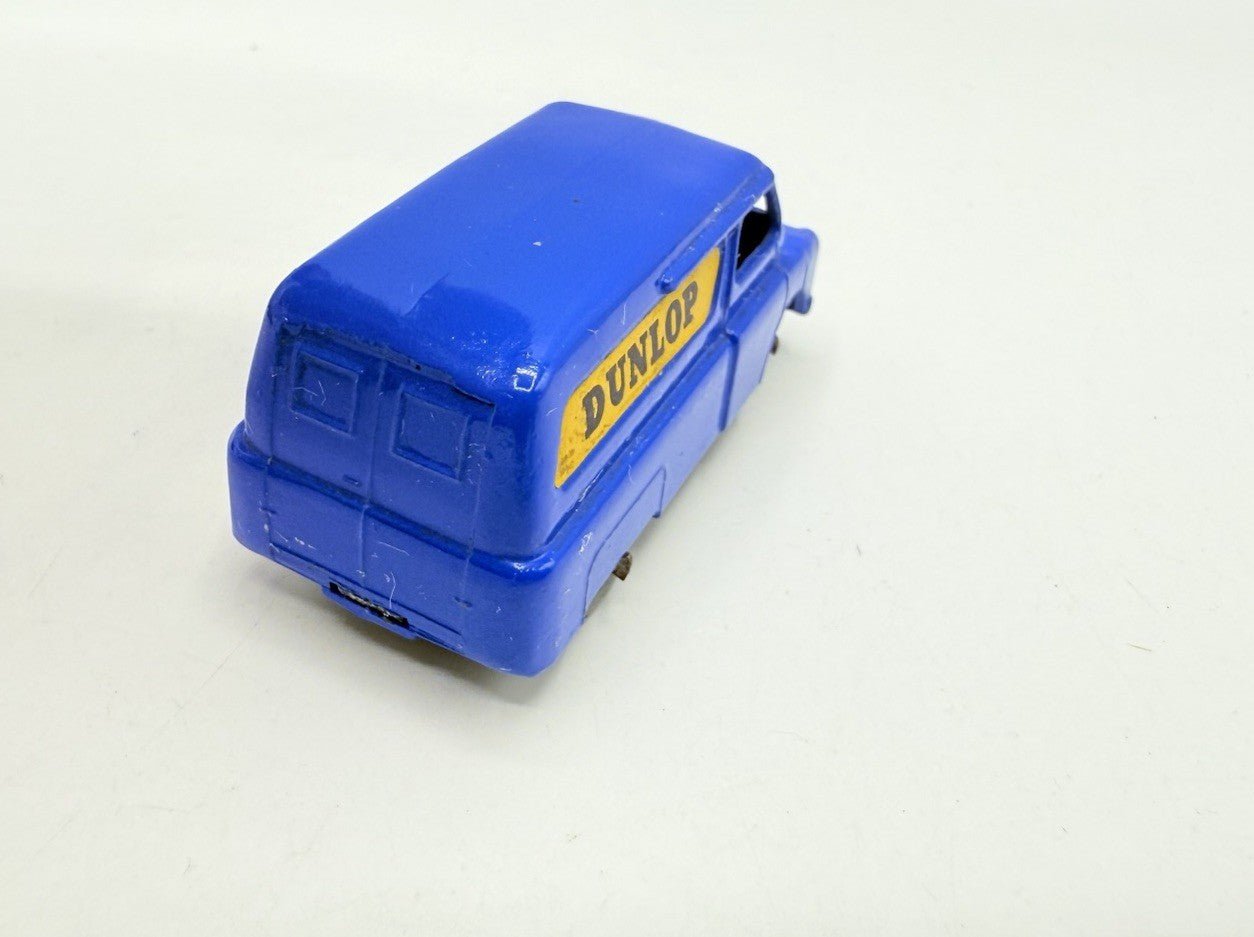 Matchbox Lesney 25a Bedford Dunlop Van MW - Magic Matchbox